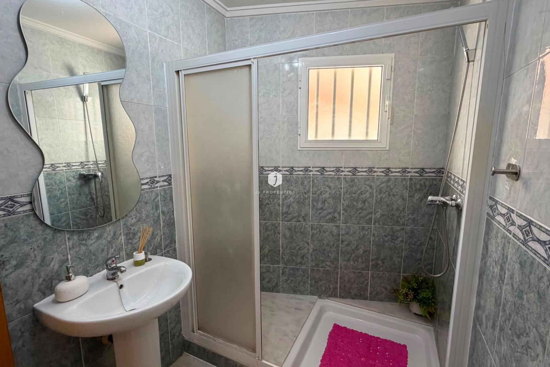 Resale - Apartment / flat -
Torrevieja - Estacion de autobuses