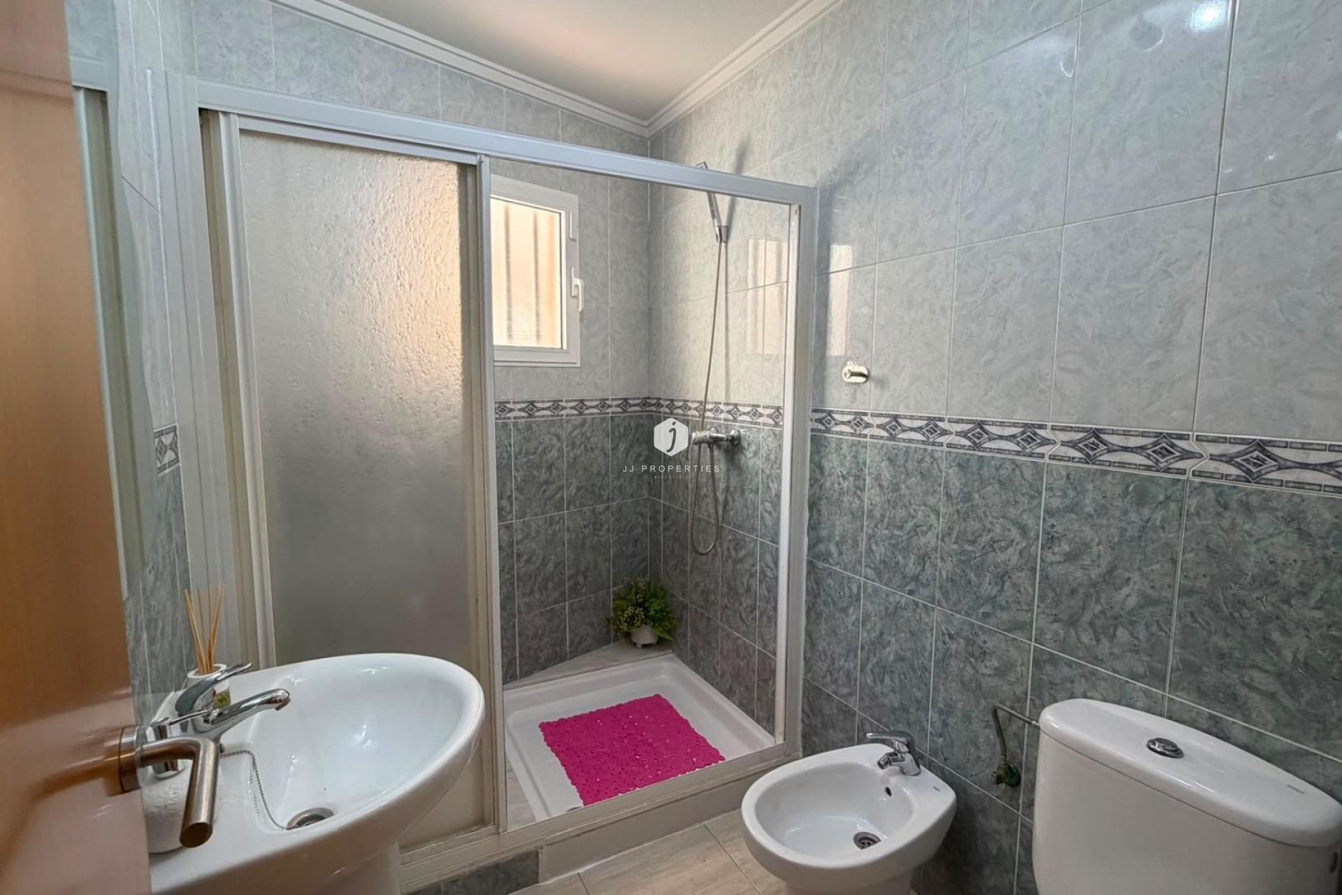 Resale - Apartment / flat -
Torrevieja - Estacion de autobuses