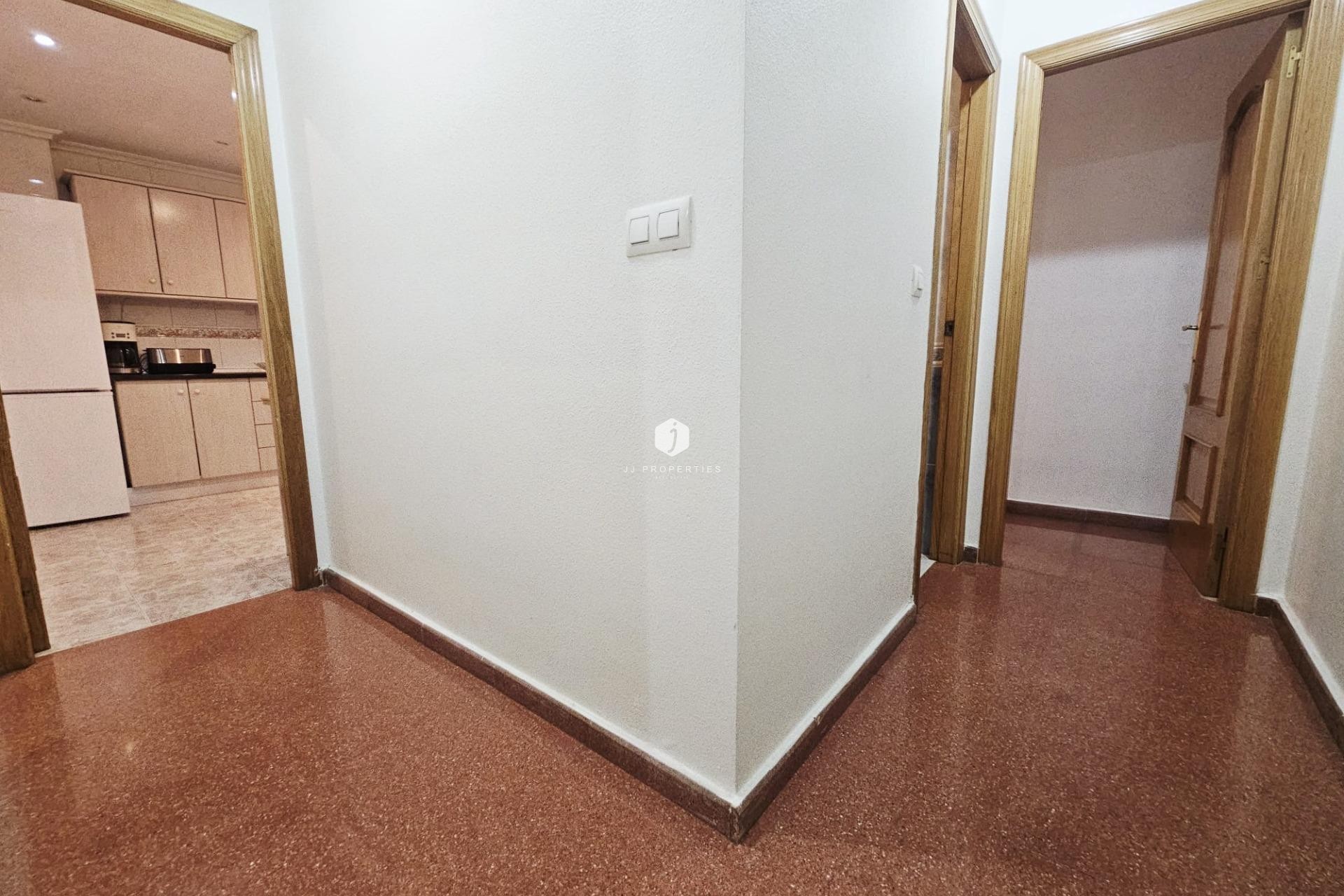 Resale - Apartment / flat -
Torrevieja - Estacion de autobuses