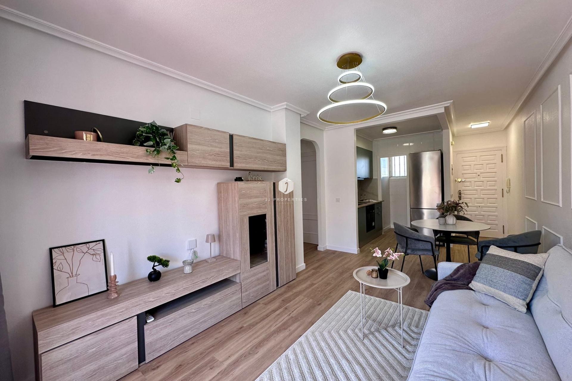 Resale - Apartment / flat -
Torrevieja - Habaneras