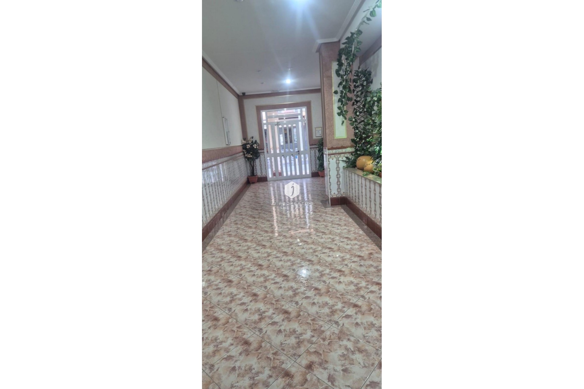 Resale - Apartment / flat -
Torrevieja - La Mata Pueblo