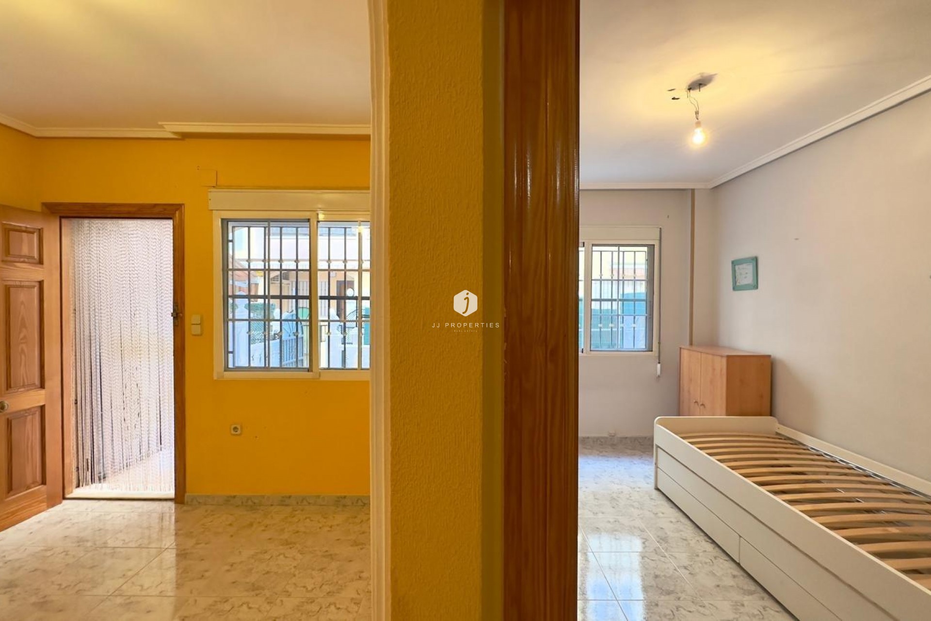 Resale - Apartment / flat -
Torrevieja - La Mata Pueblo