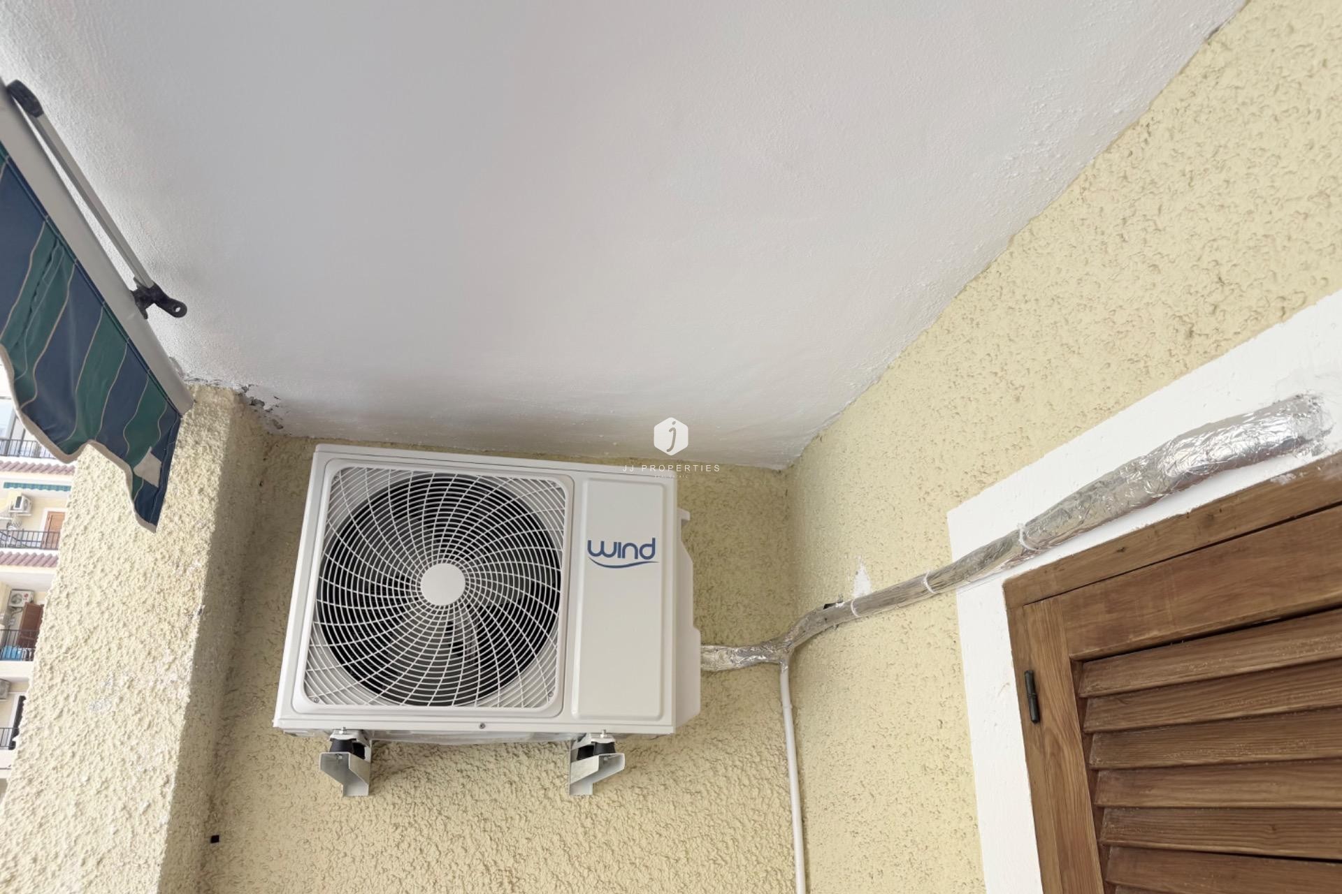 Resale - Apartment / flat -
Torrevieja - La Mata Pueblo