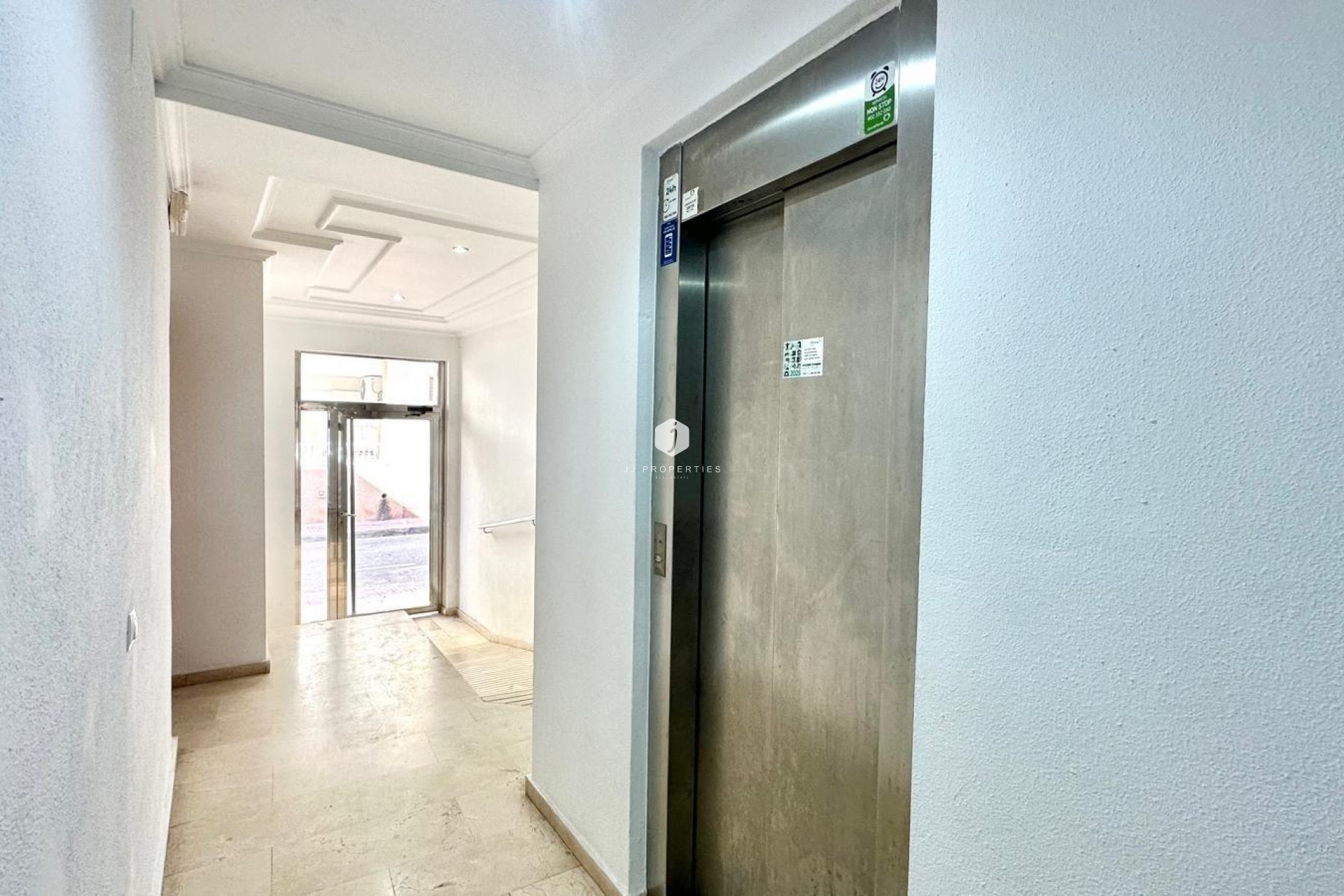 Resale - Apartment / flat -
Torrevieja - La Mata Pueblo