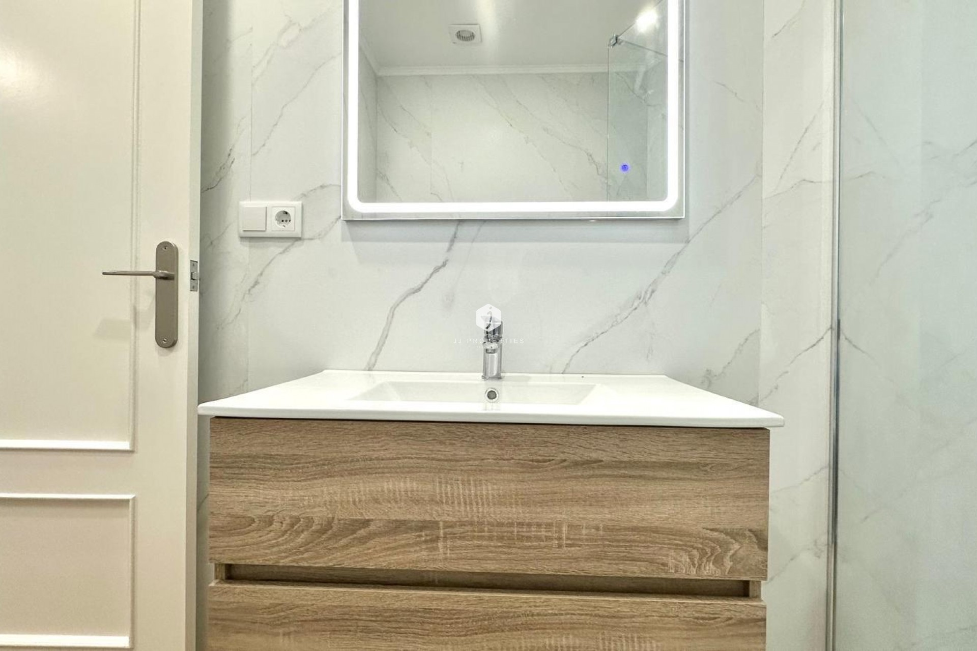 Resale - Apartment / flat -
Torrevieja - La Mata Pueblo