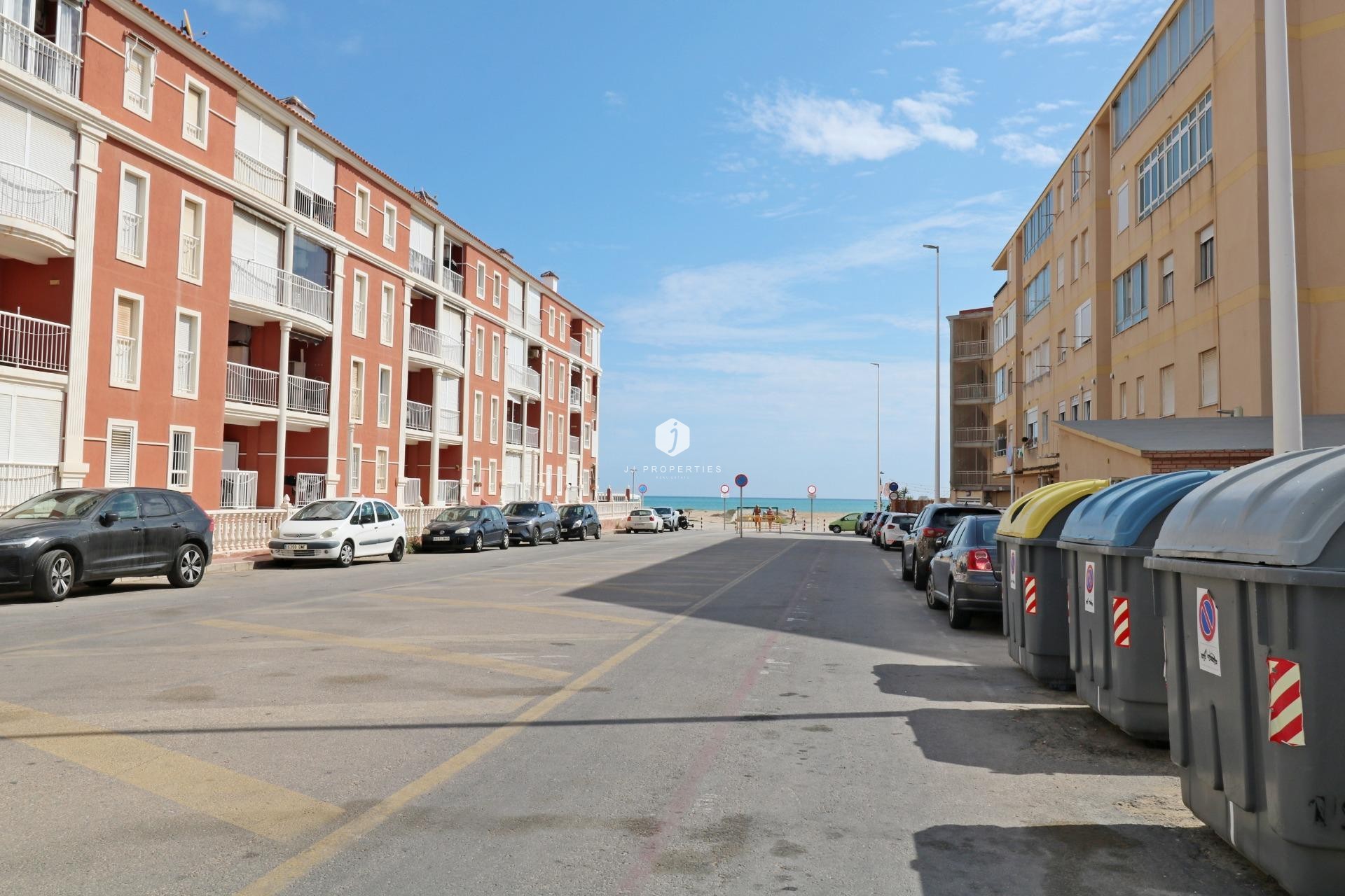 Resale - Apartment / flat -
Torrevieja - La Mata Pueblo