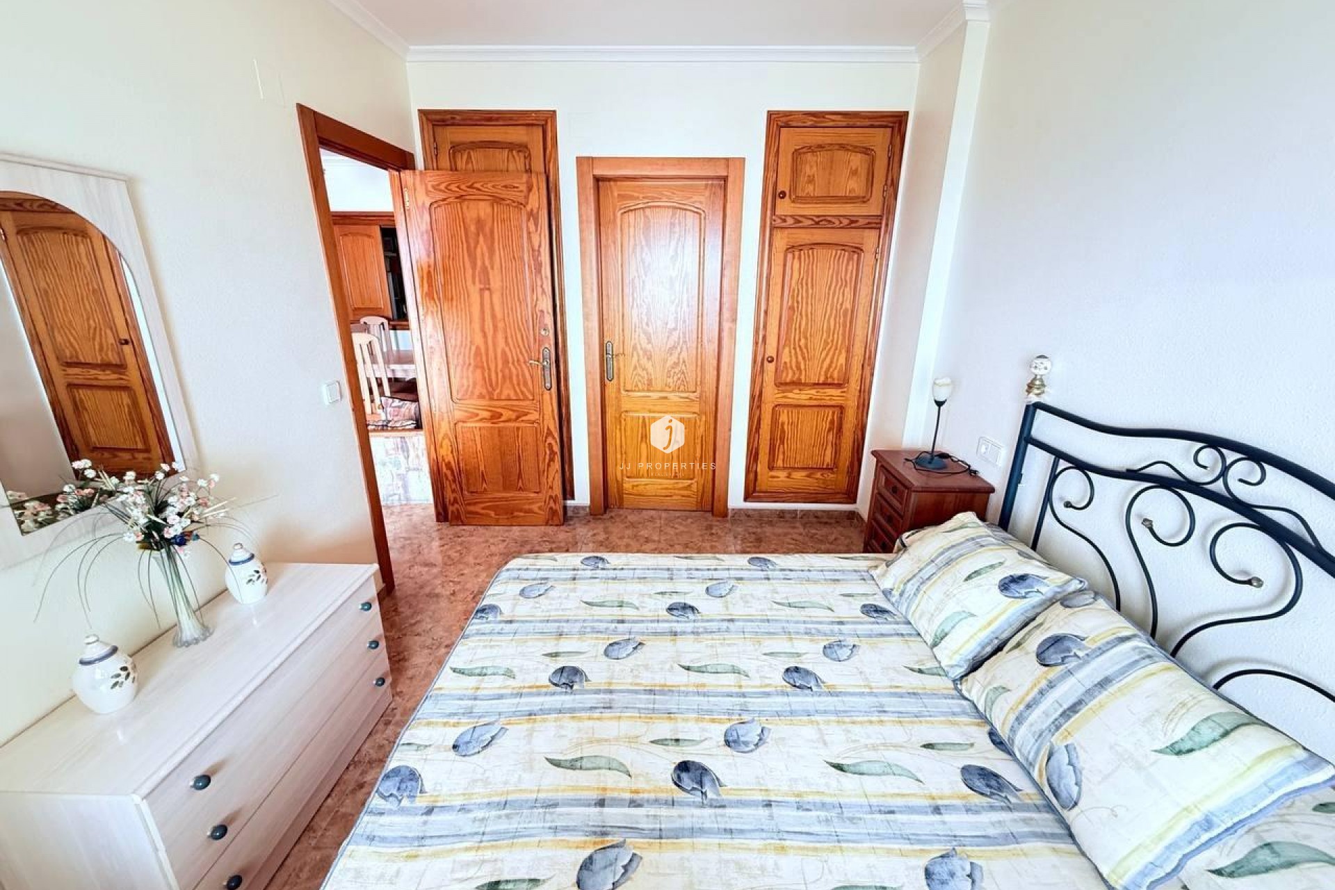 Resale - Apartment / flat -
Torrevieja - La Mata