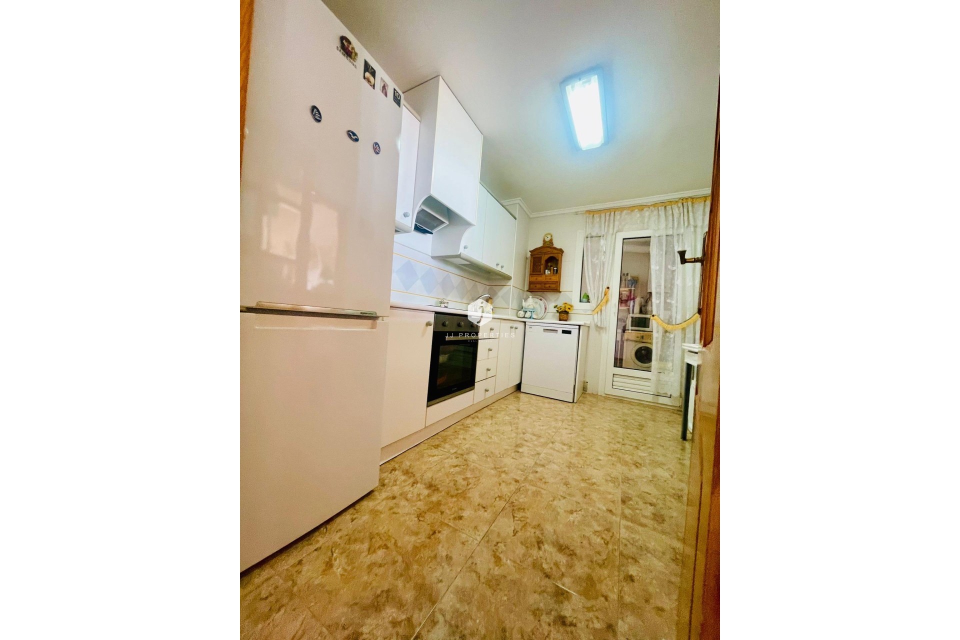 Resale - Apartment / flat -
Torrevieja - La Mata