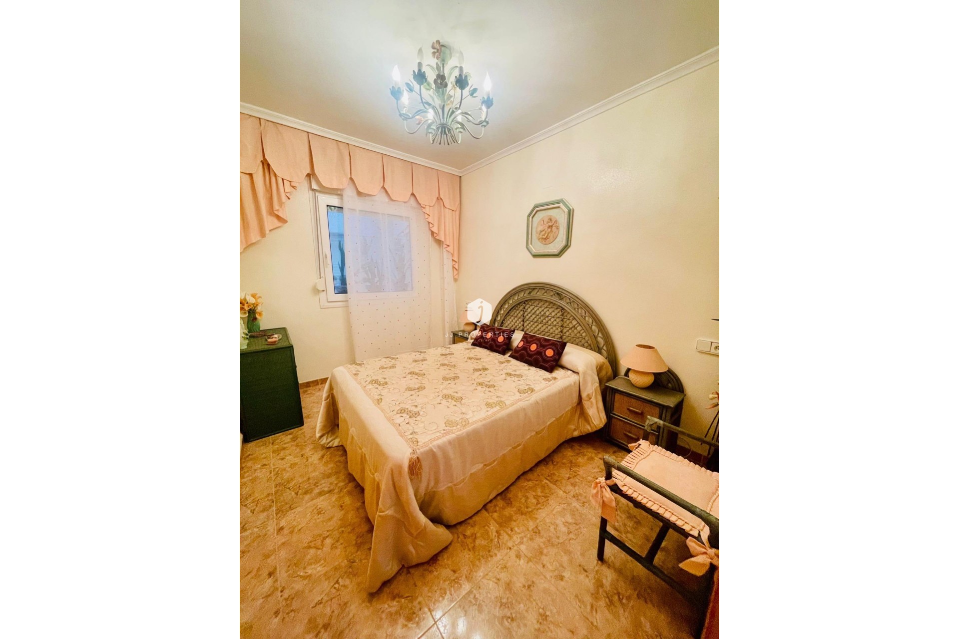 Resale - Apartment / flat -
Torrevieja - La Mata