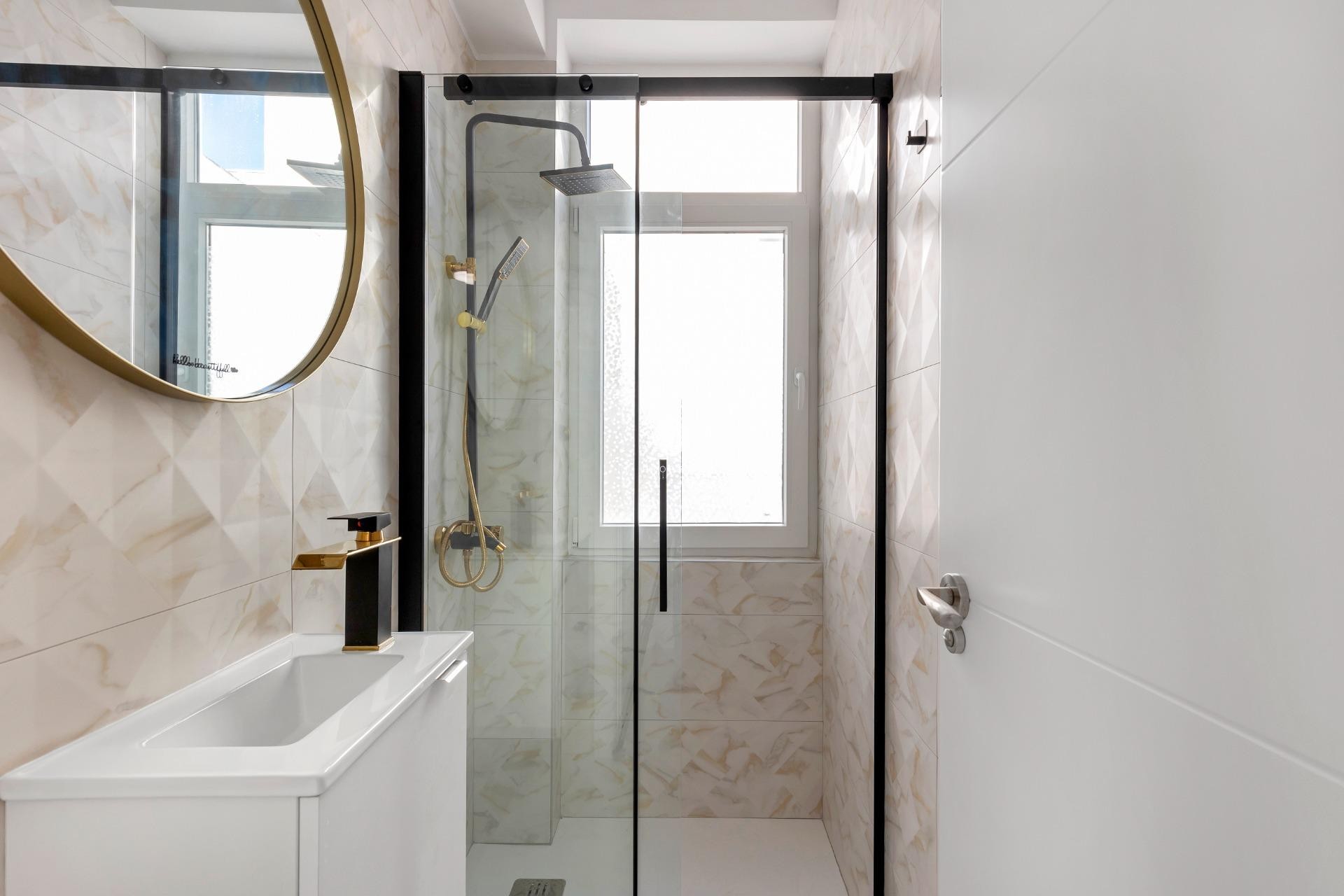 Resale - Apartment / flat -
Torrevieja - La Mata