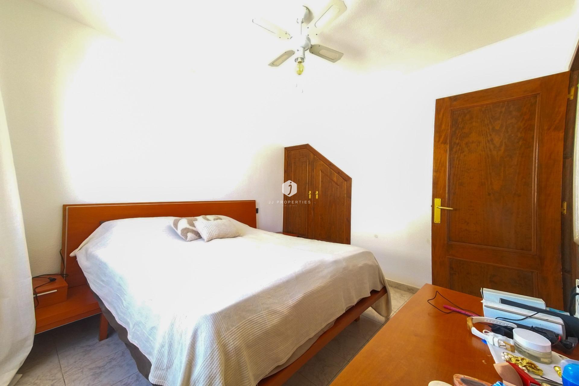 Resale - Apartment / flat -
Torrevieja - La Mata