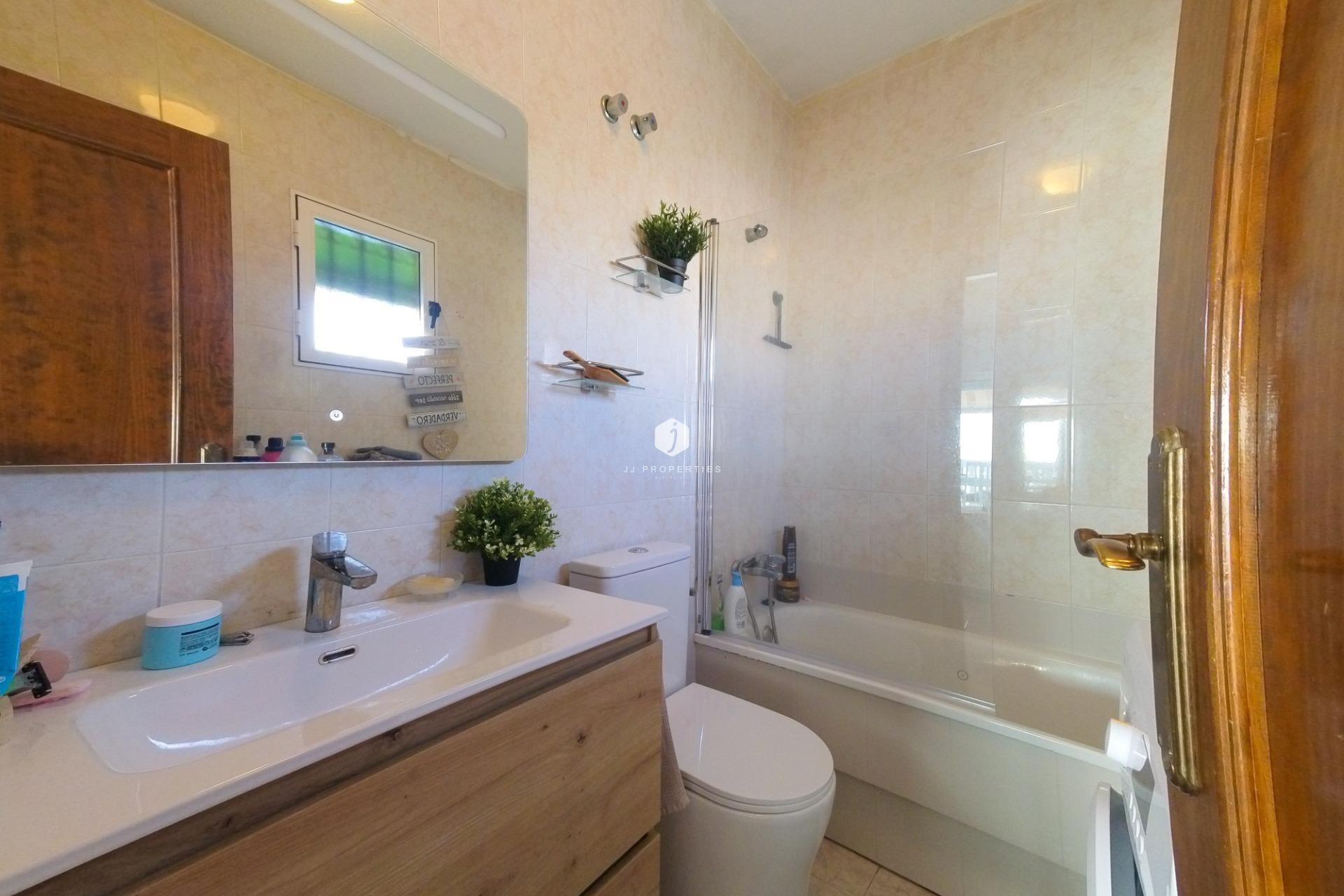 Resale - Apartment / flat -
Torrevieja - La Mata