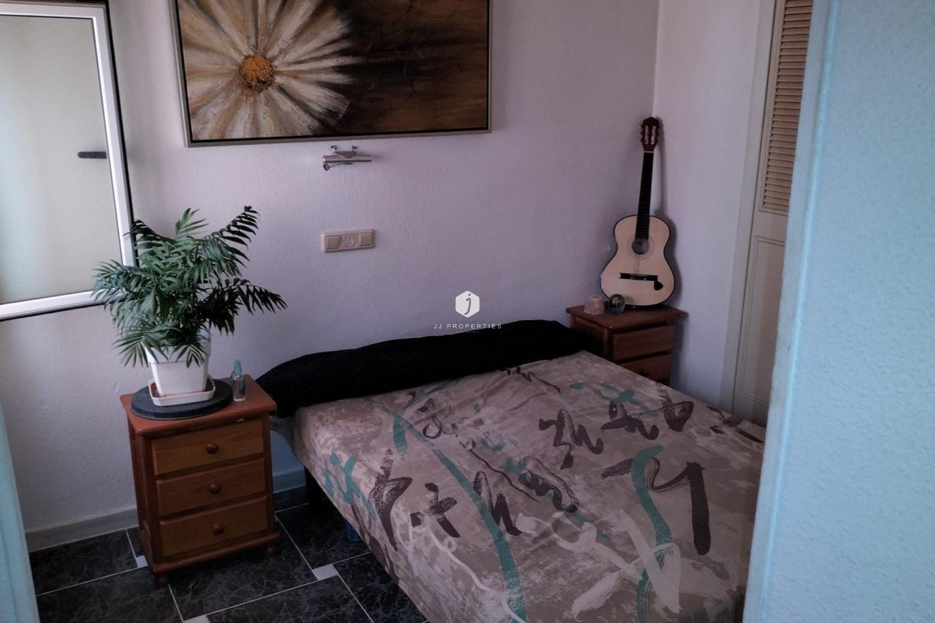 Resale - Apartment / flat -
Torrevieja - La Mata