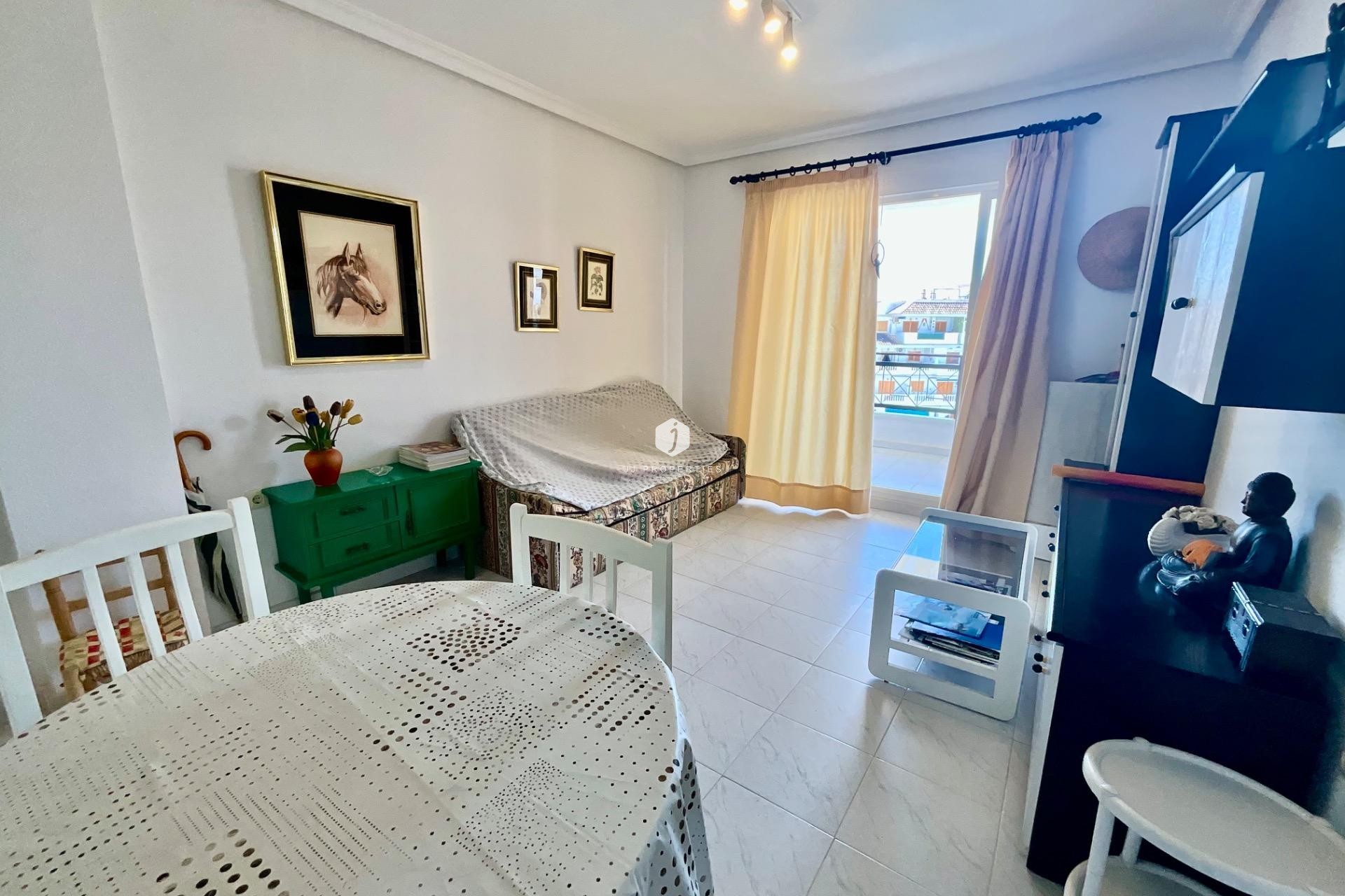 Resale - Apartment / flat -
Torrevieja - La Mata