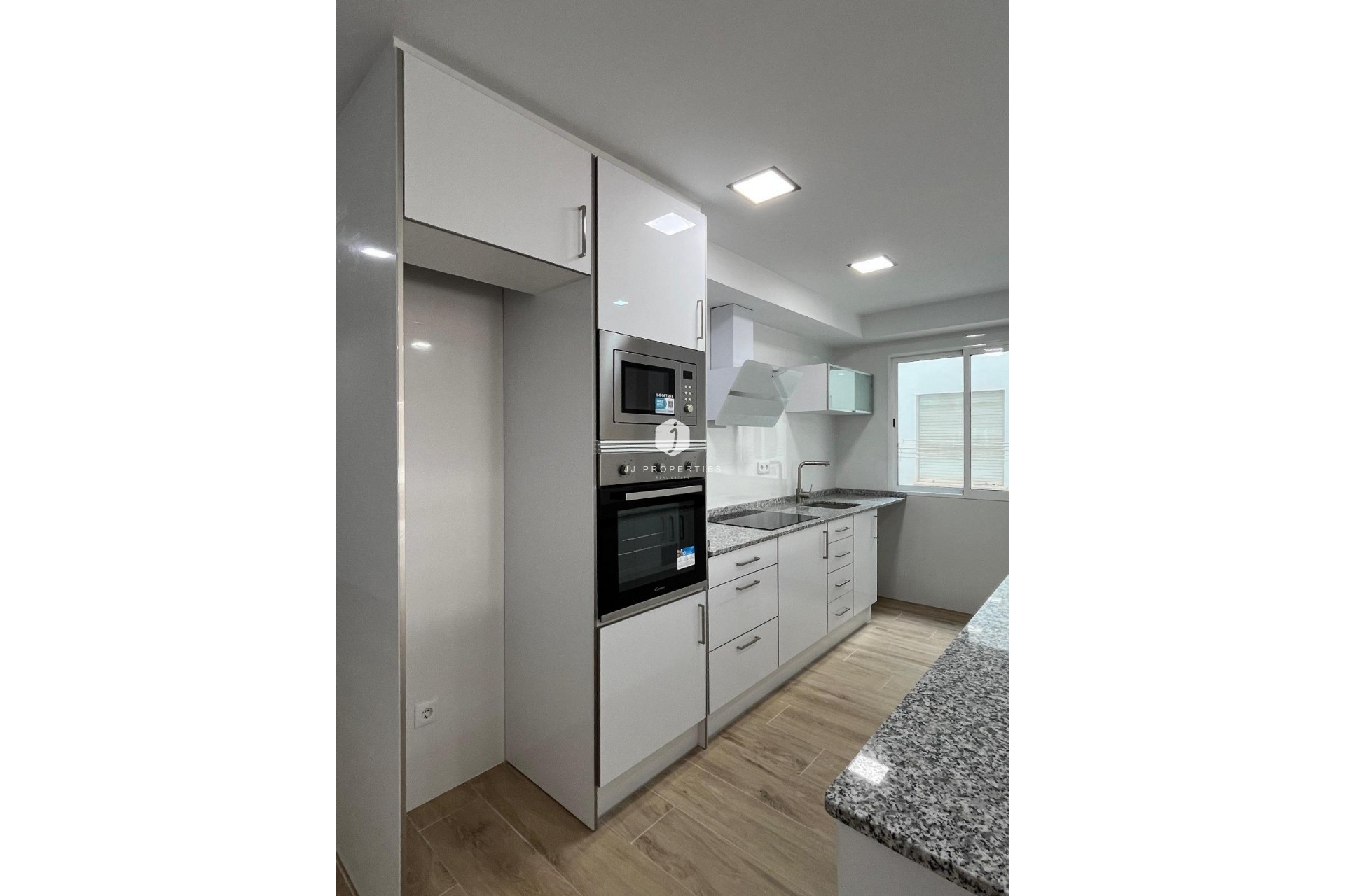 Resale - Apartment / flat -
Torrevieja - La Mata
