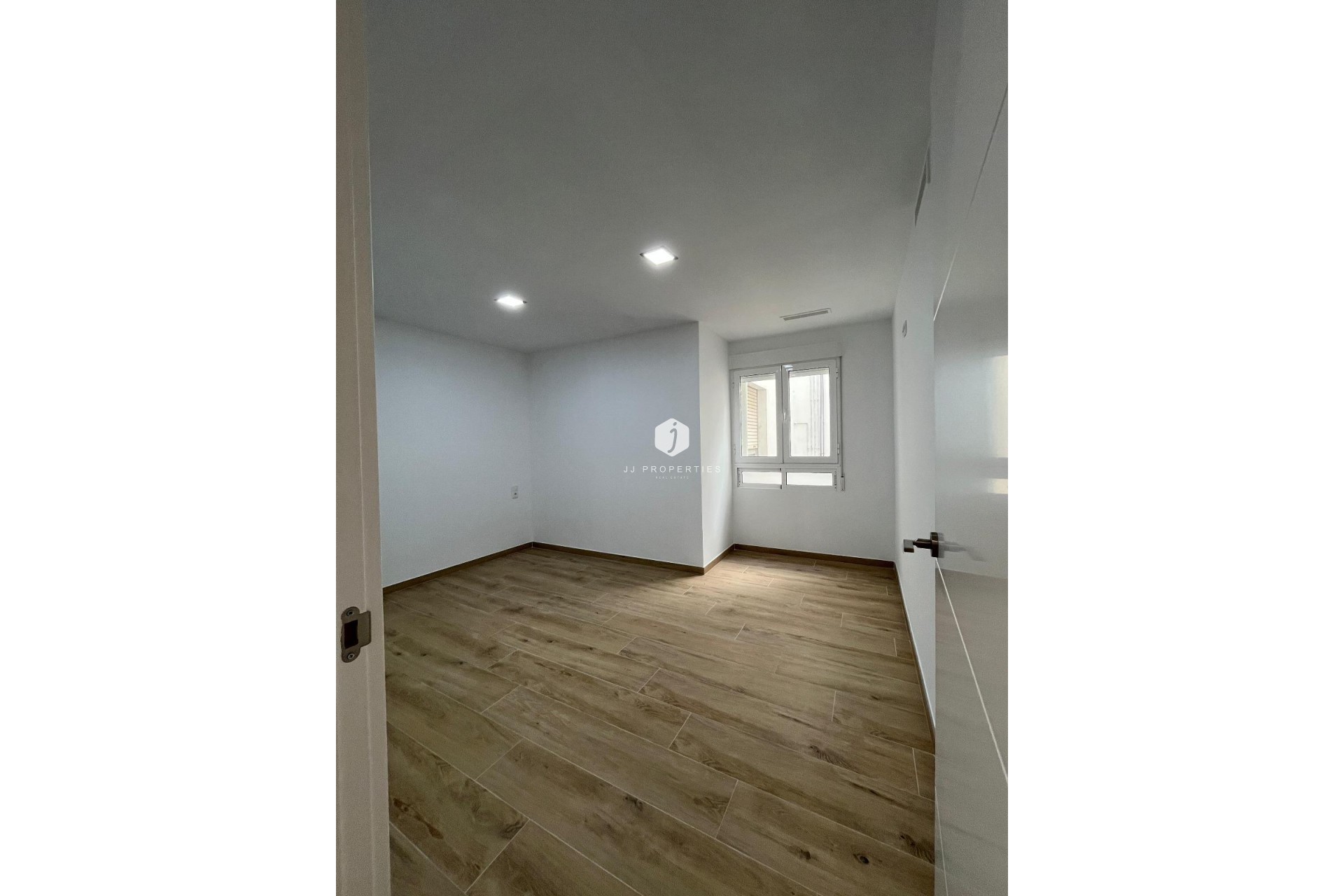 Resale - Apartment / flat -
Torrevieja - La Mata