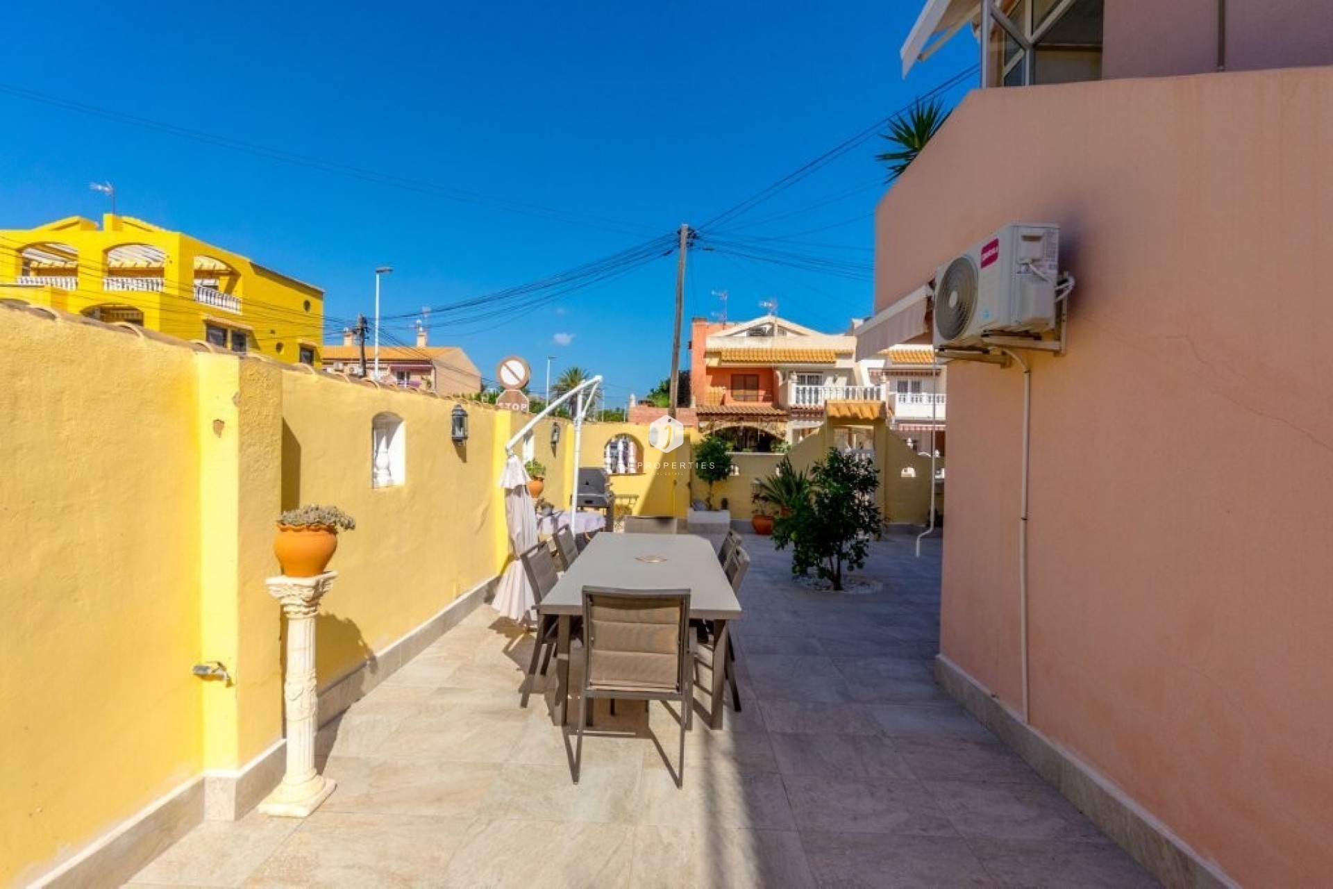 Resale - Apartment / flat -
Torrevieja - La Rosaleda