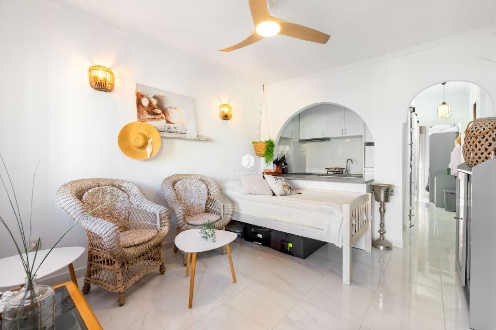 Resale - Apartment / flat -
Torrevieja - La Rosaleda
