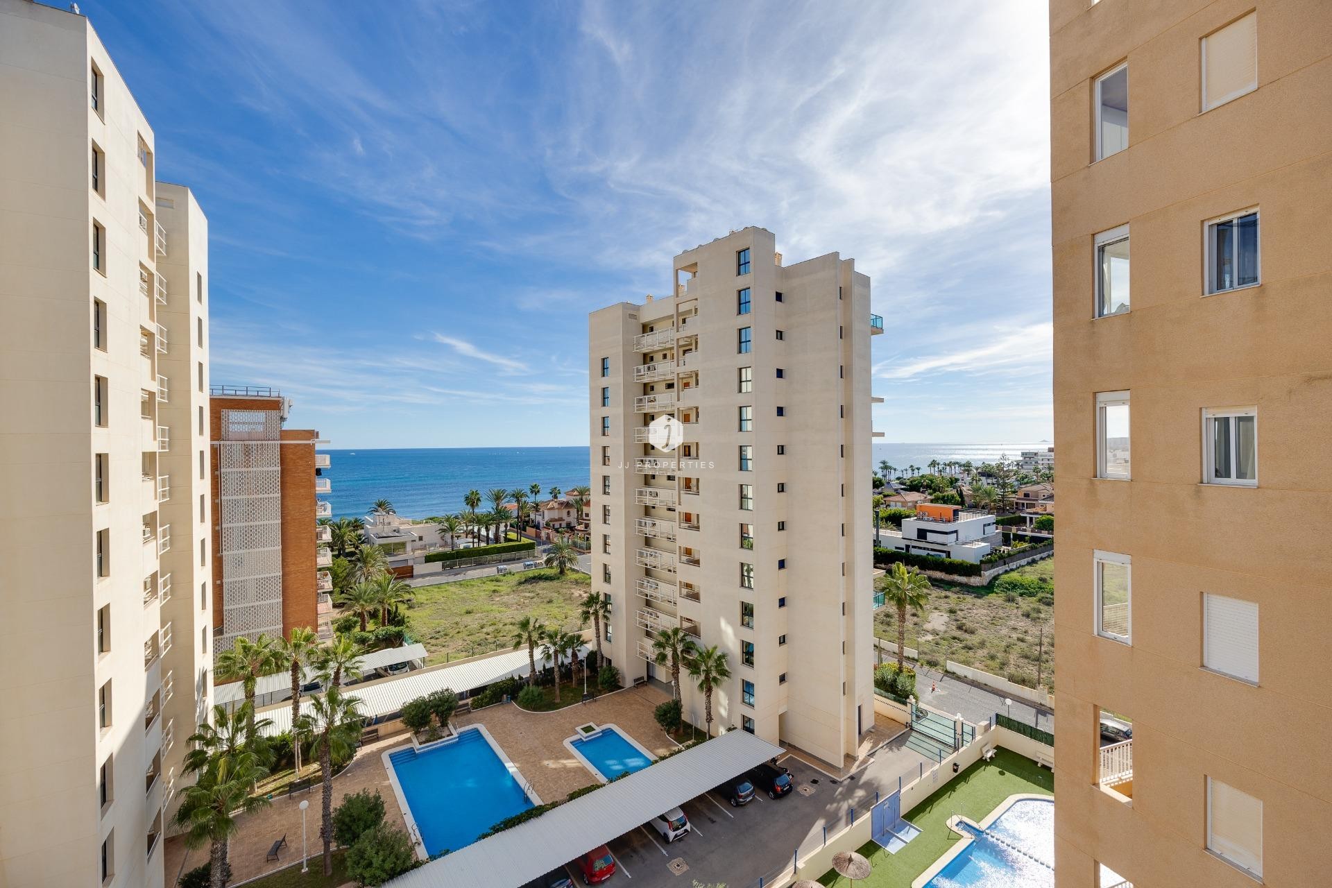 Resale - Apartment / flat -
Torrevieja - La veleta