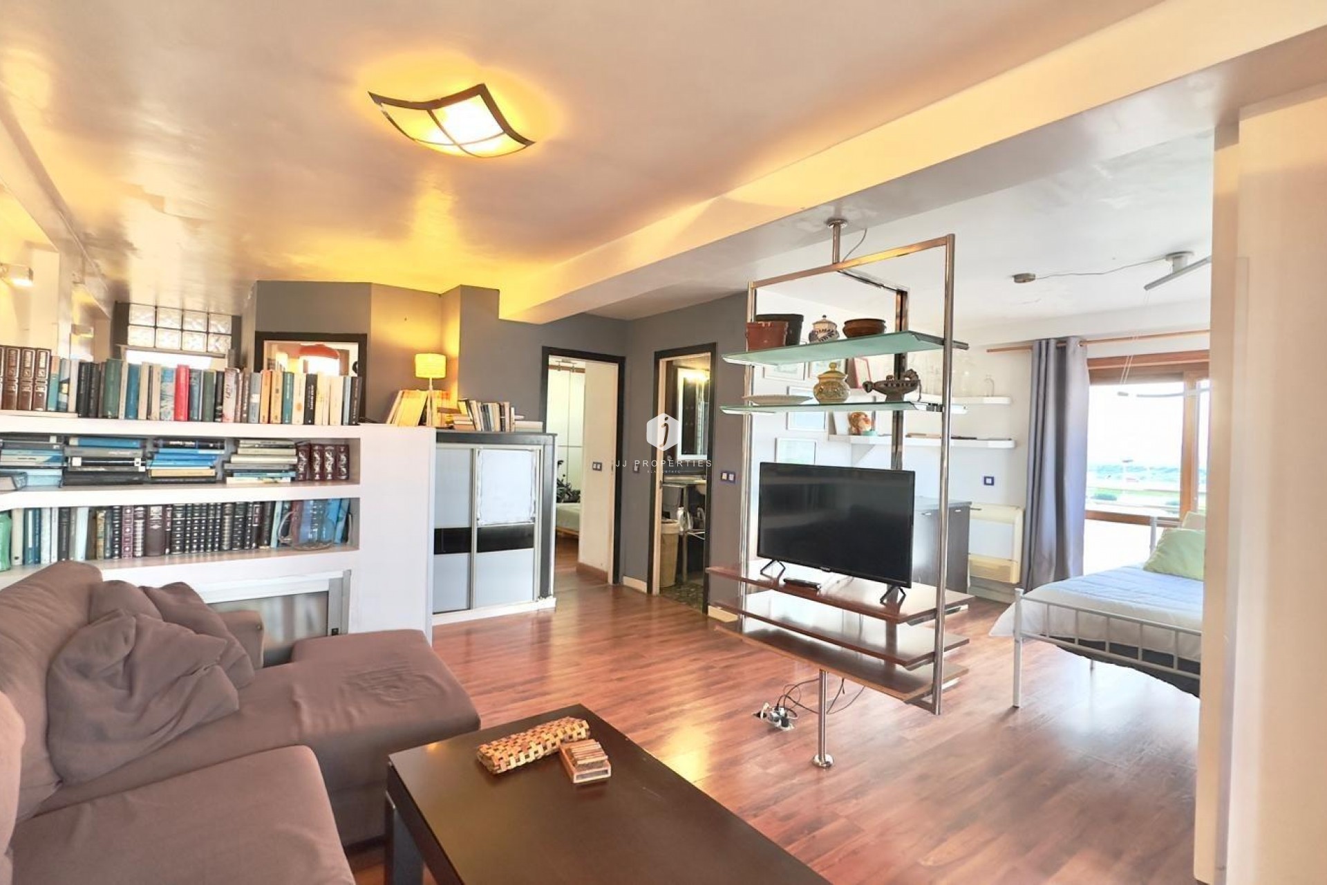 Resale - Apartment / flat -
Torrevieja - La veleta