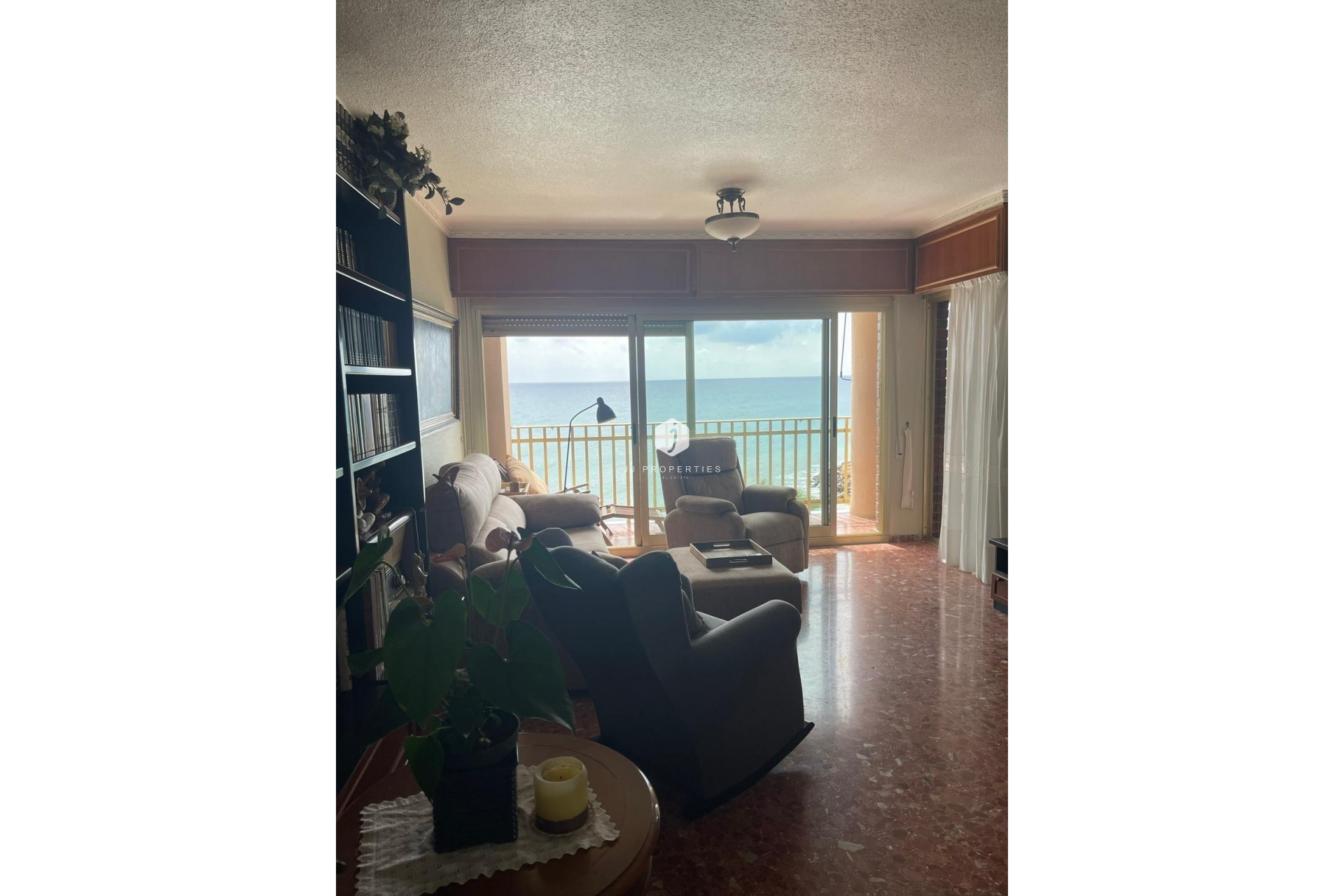 Resale - Apartment / flat -
Torrevieja - Las Piscinas Naturales