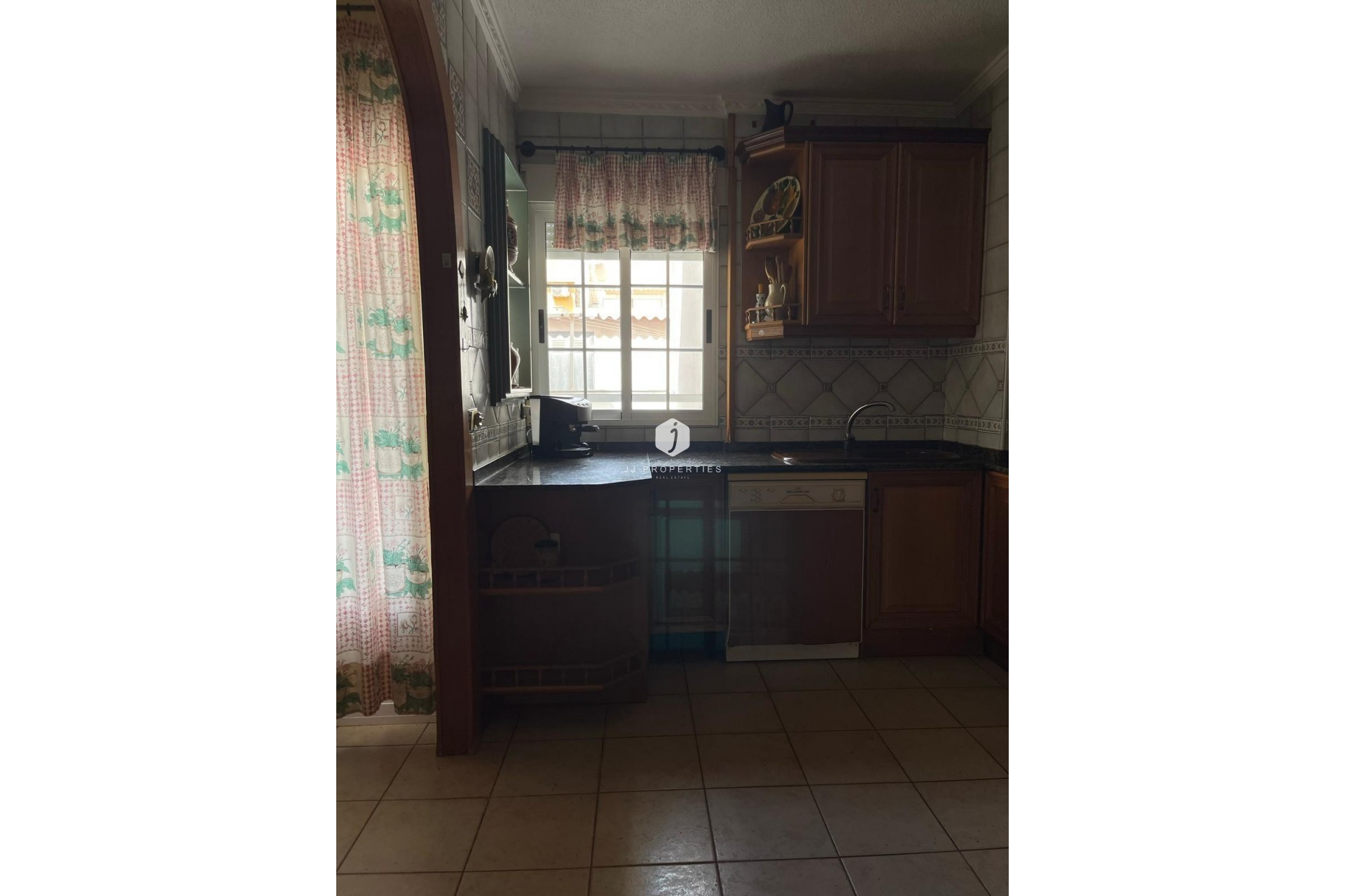 Resale - Apartment / flat -
Torrevieja - Las Piscinas Naturales