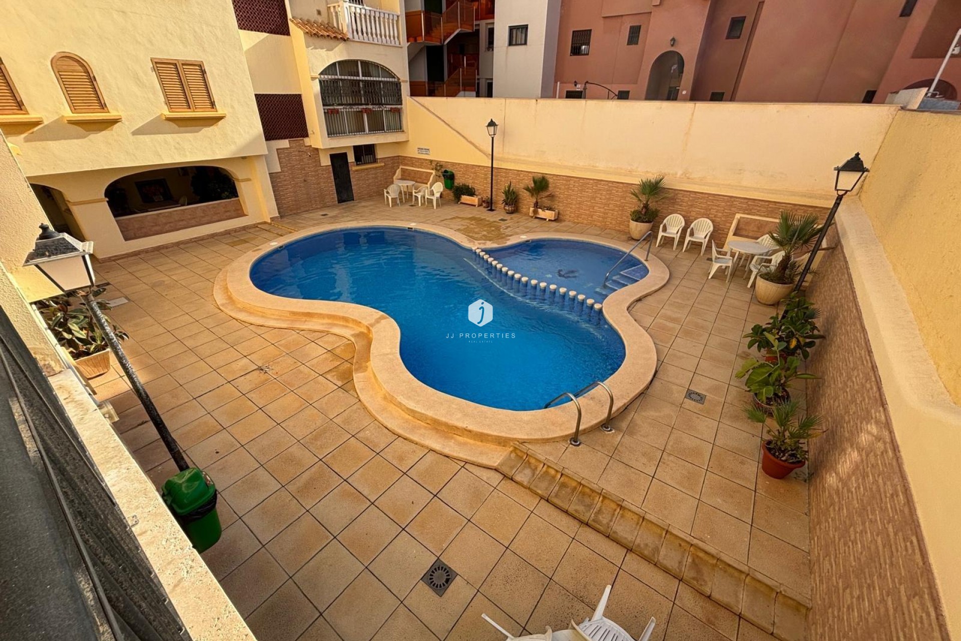 Resale - Apartment / flat -
Torrevieja - Los Frutales