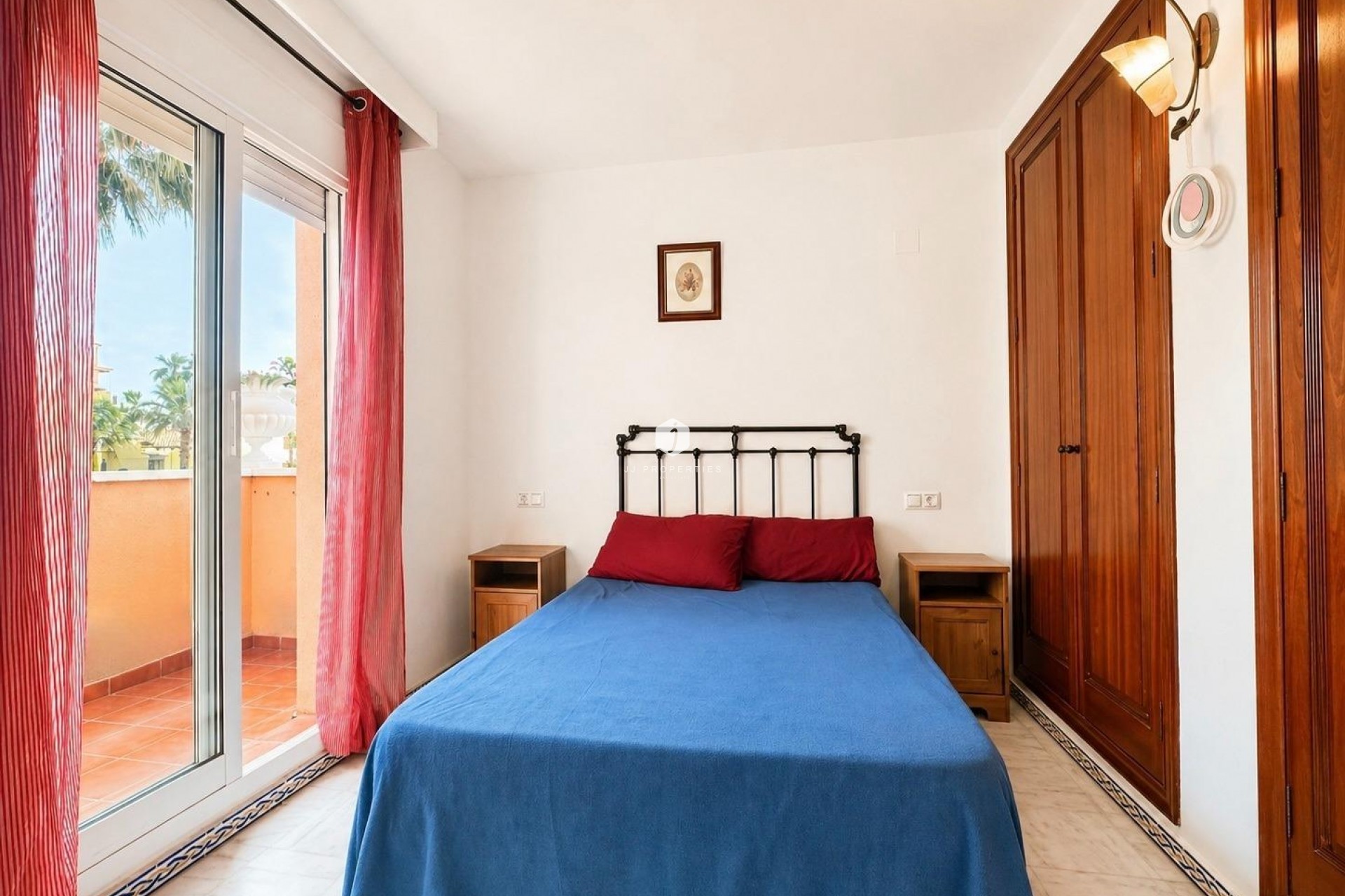 Resale - Apartment / flat -
Torrevieja - Los Frutales