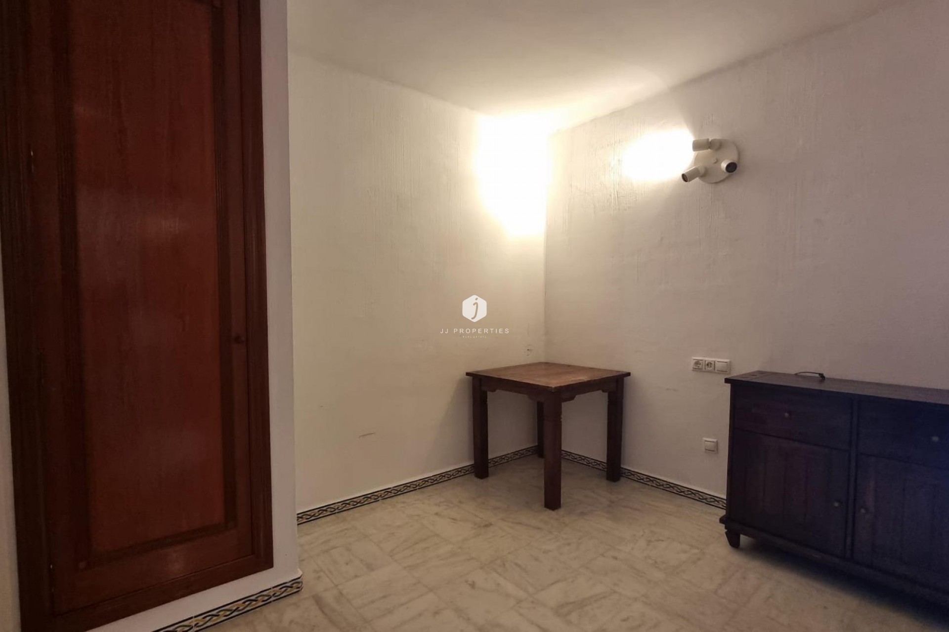 Resale - Apartment / flat -
Torrevieja - Los Frutales