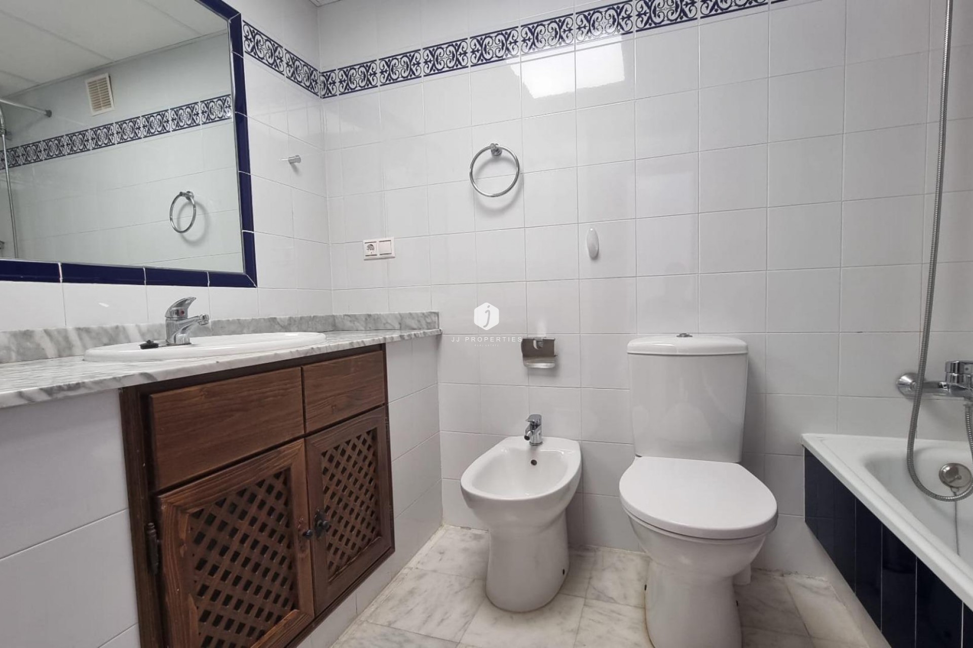 Resale - Apartment / flat -
Torrevieja - Los Frutales