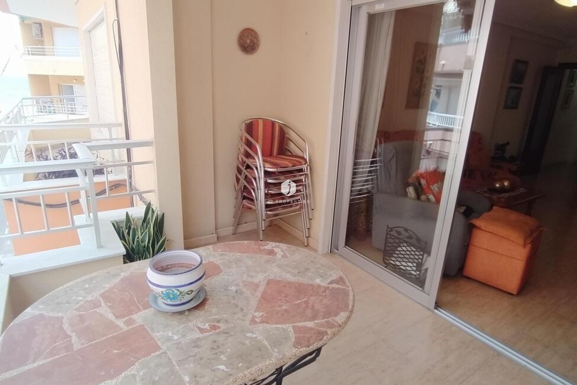 Resale - Apartment / flat -
Torrevieja - Los Locos