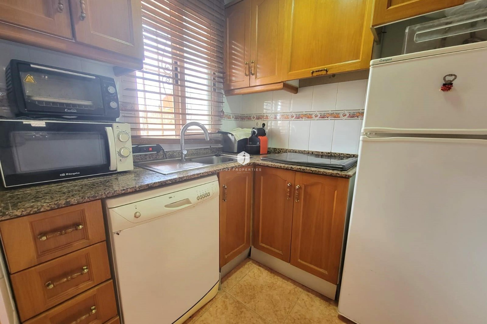 Resale - Apartment / flat -
Torrevieja - Nueva Torrevieja