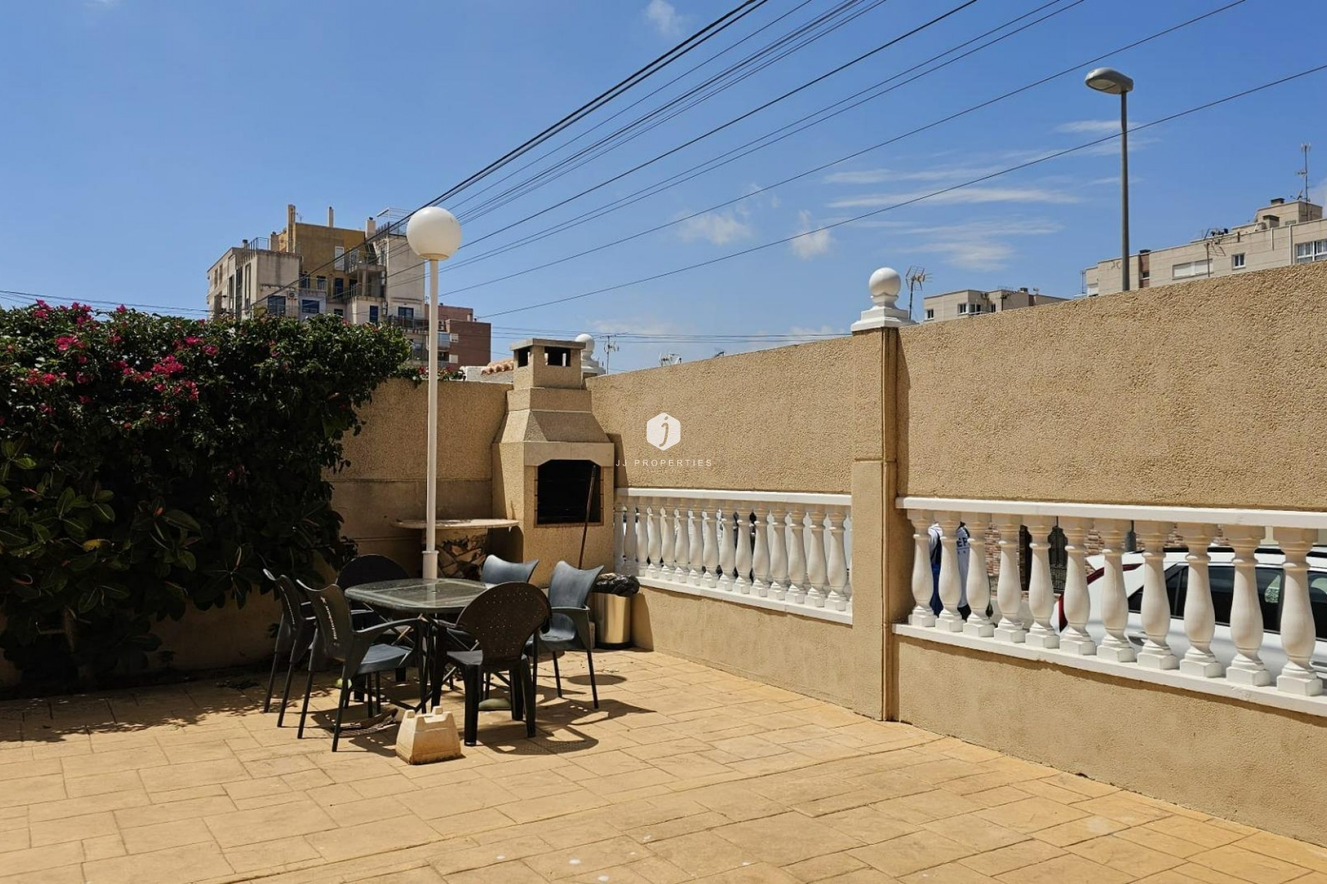 Resale - Apartment / flat -
Torrevieja - Nueva Torrevieja