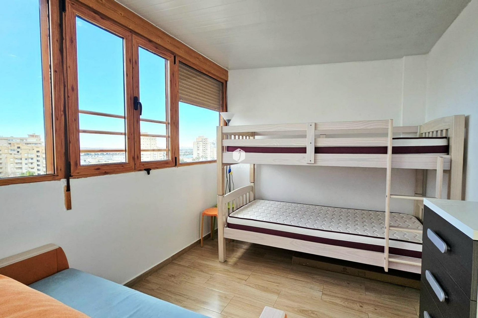Resale - Apartment / flat -
Torrevieja - Nueva Torrevieja