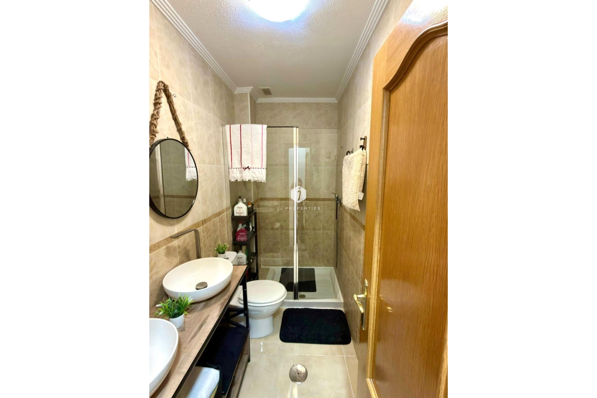 Resale - Apartment / flat -
Torrevieja - Nueva Torrevieja