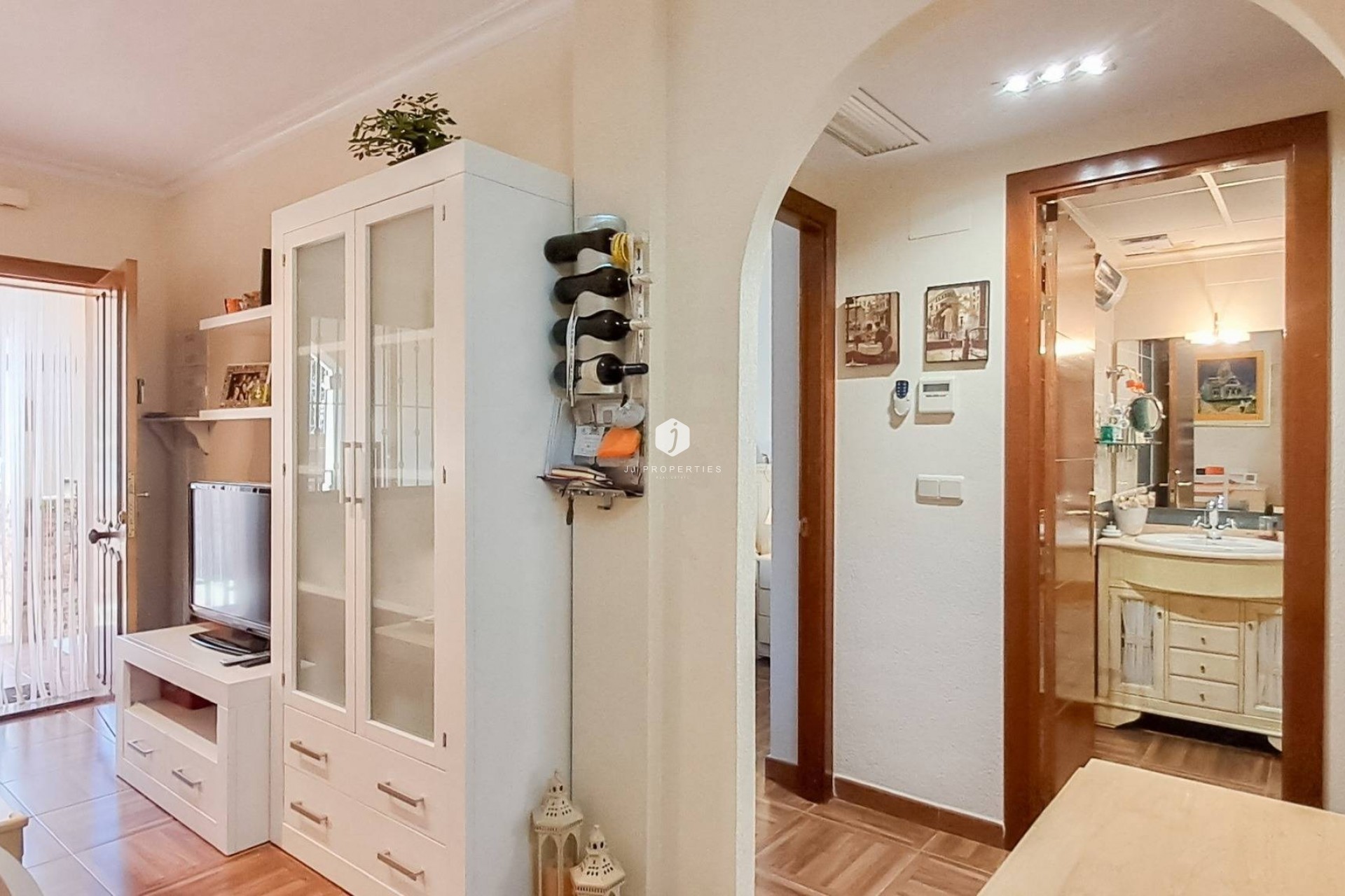 Resale - Apartment / flat -
Torrevieja - Parque Acuático - Sector 25