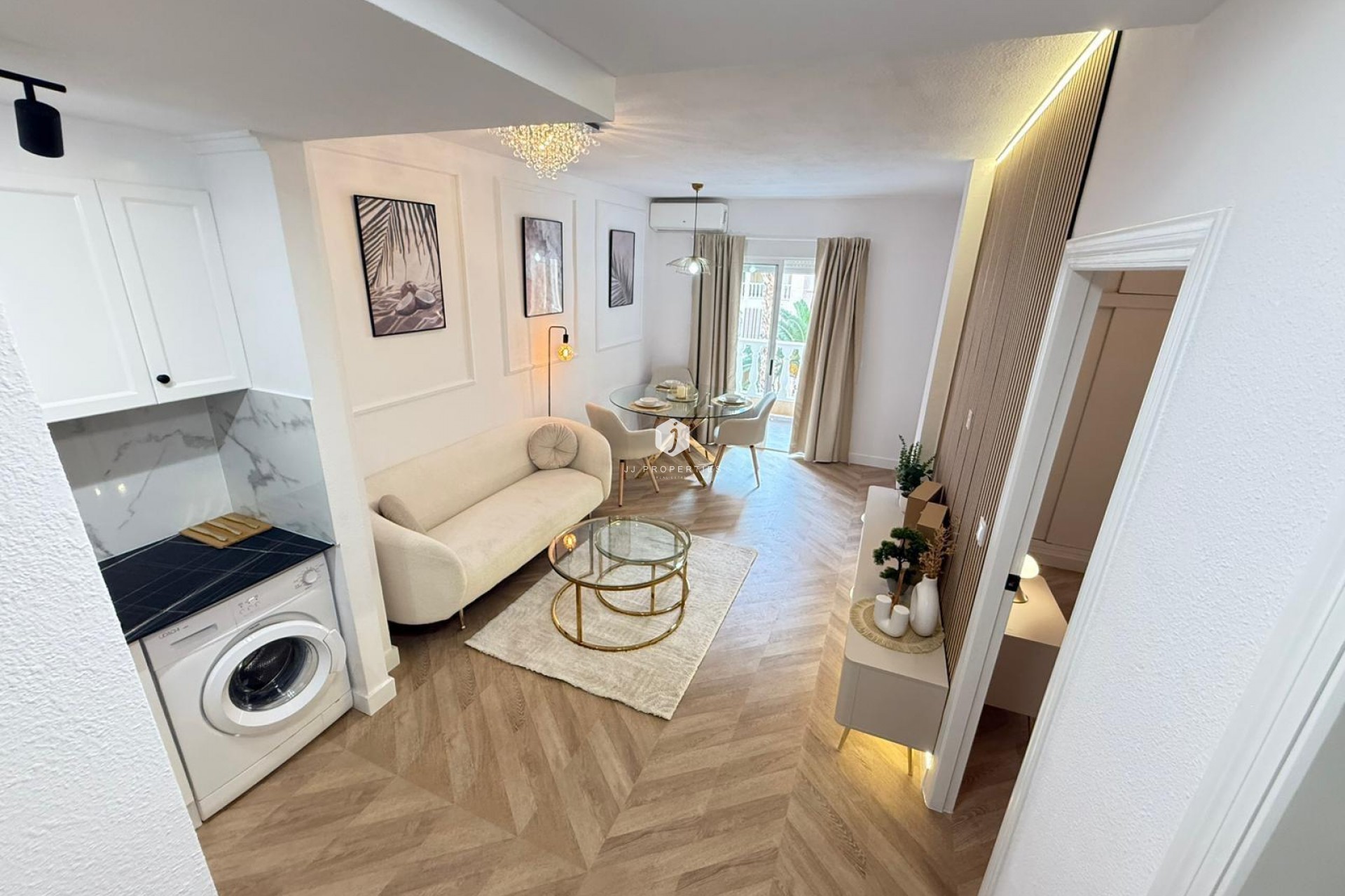 Resale - Apartment / flat -
Torrevieja - PARQUE DE LAS NACIONES