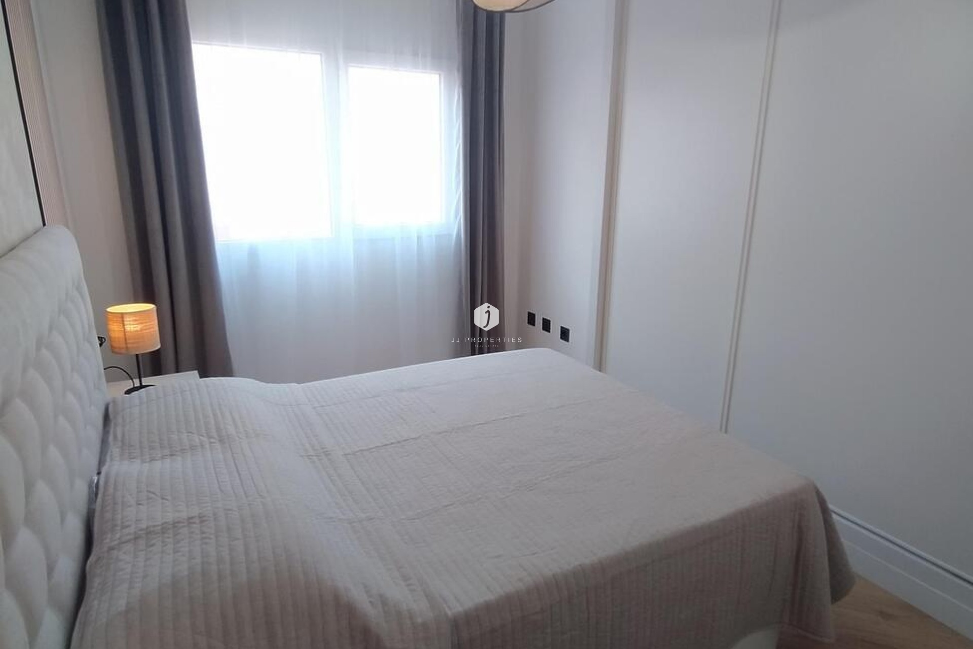 Resale - Apartment / flat -
Torrevieja - PARQUE DE LAS NACIONES