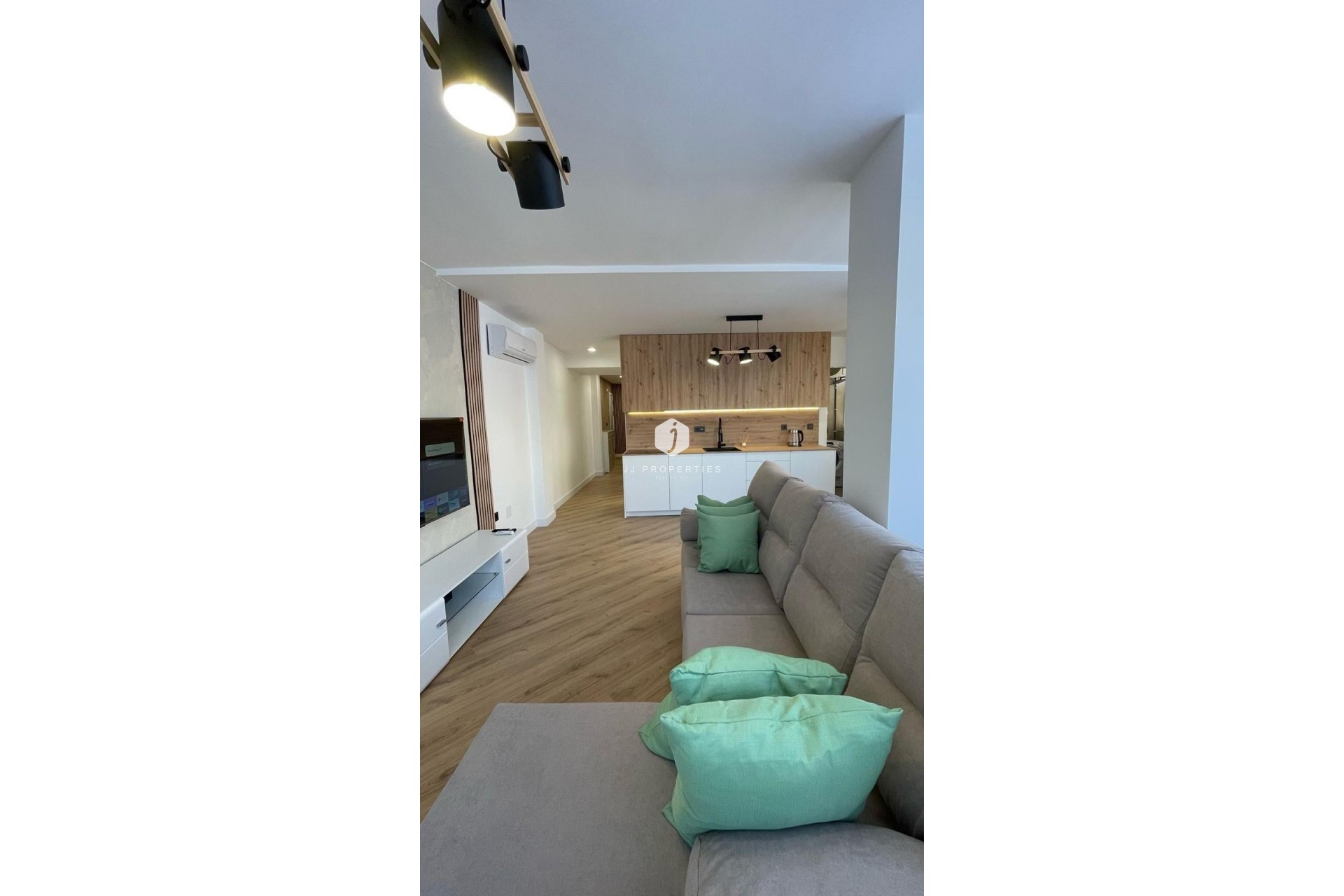 Resale - Apartment / flat -
Torrevieja - PARQUE DE LAS NACIONES