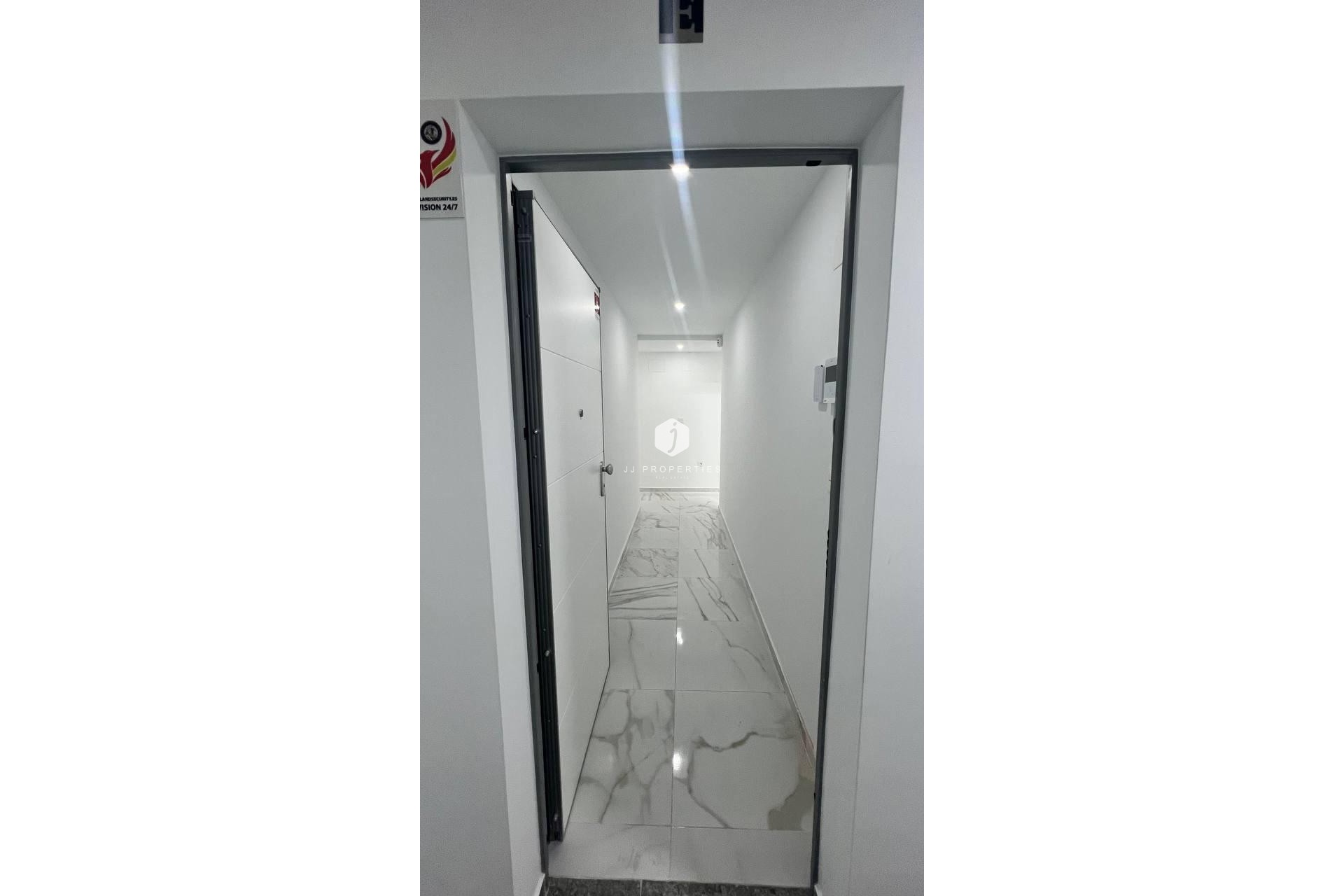 Resale - Apartment / flat -
Torrevieja - PARQUE DE LAS NACIONES