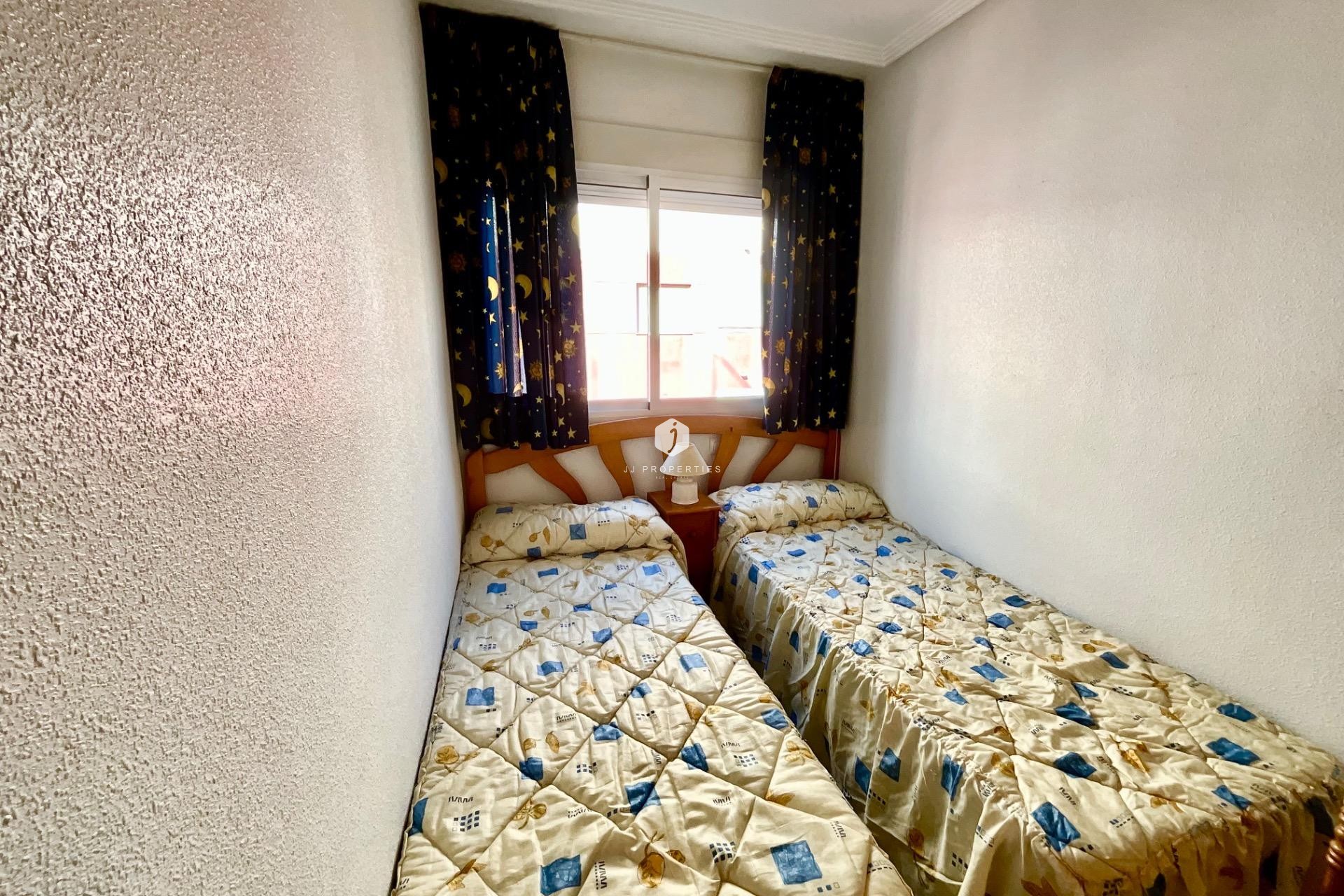 Resale - Apartment / flat -
Torrevieja - PARQUE DE LAS NACIONES