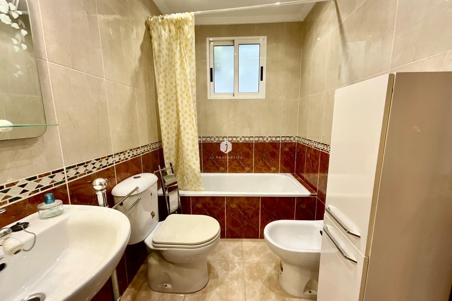 Resale - Apartment / flat -
Torrevieja - PARQUE DE LAS NACIONES