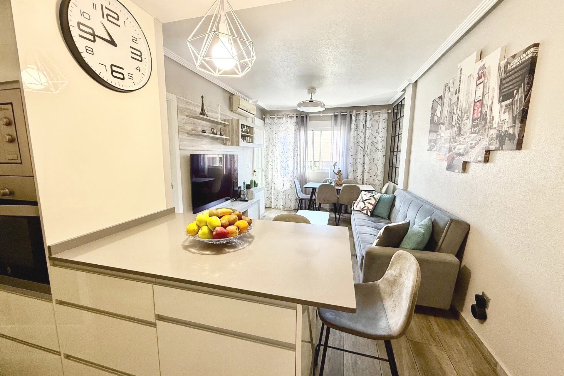 Resale - Apartment / flat -
Torrevieja - PARQUE DE LAS NACIONES