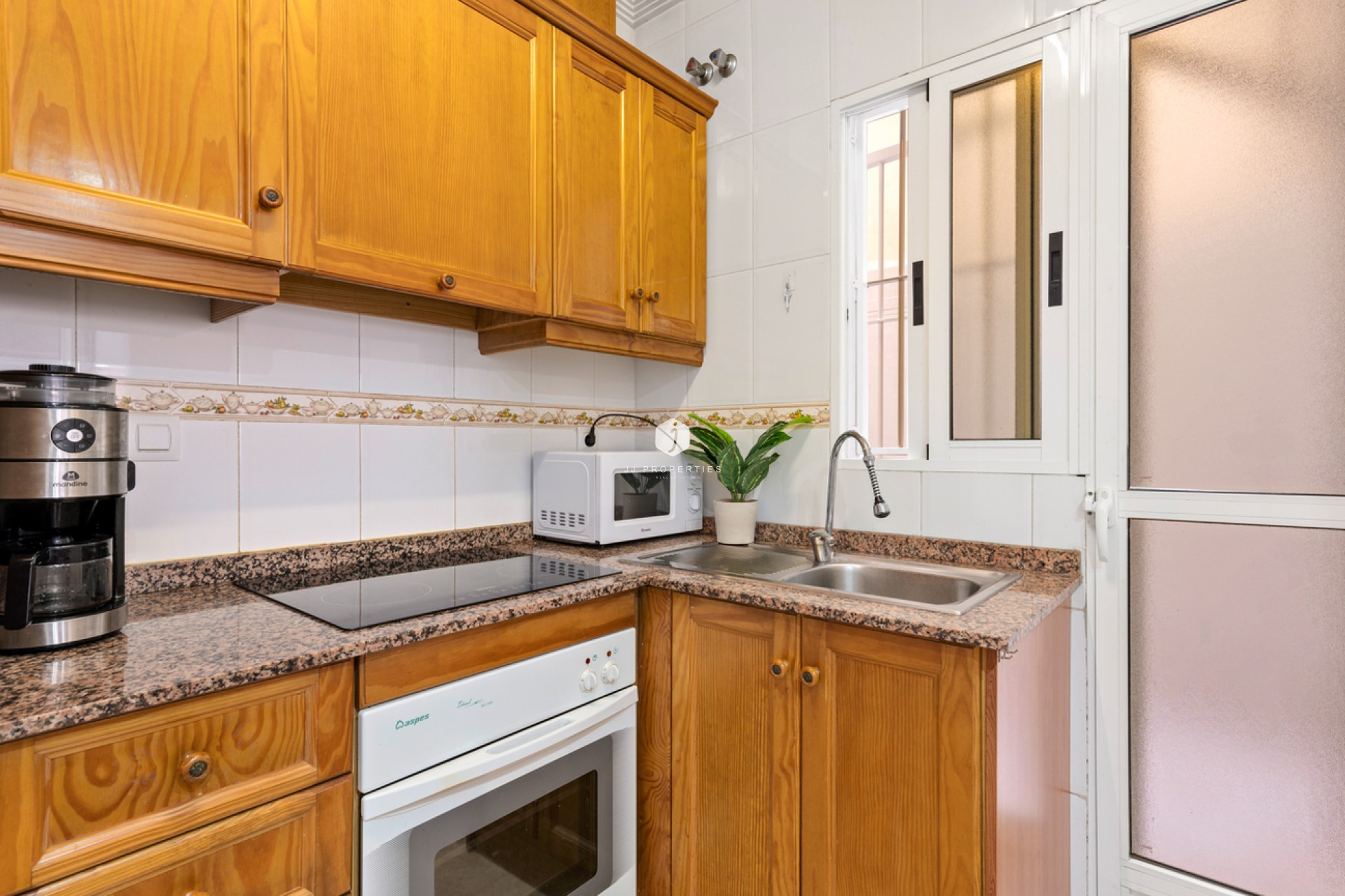 Resale - Apartment / flat -
Torrevieja - PARQUE DE LAS NACIONES