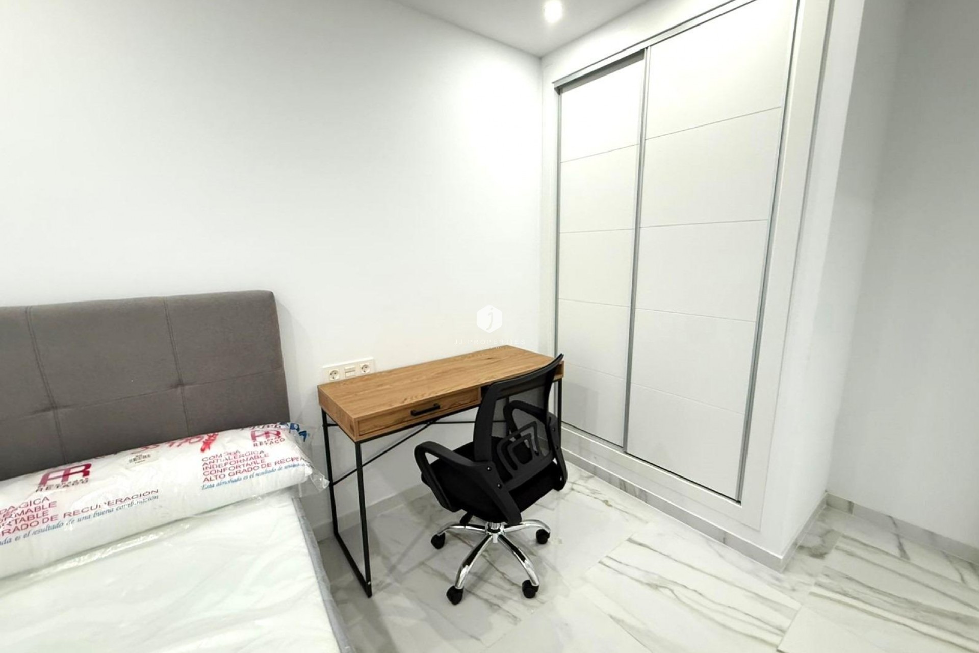 Resale - Apartment / flat -
Torrevieja - PARQUE DE LAS NACIONES