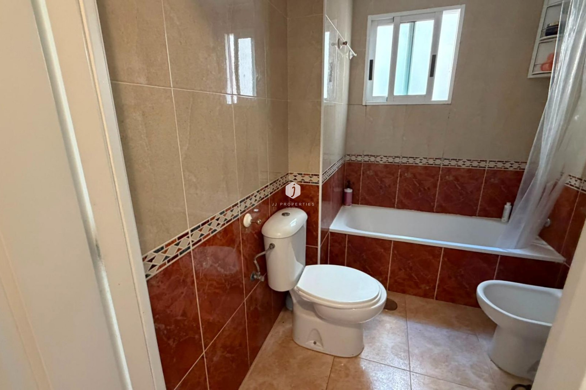Resale - Apartment / flat -
Torrevieja - PARQUE DE LAS NACIONES