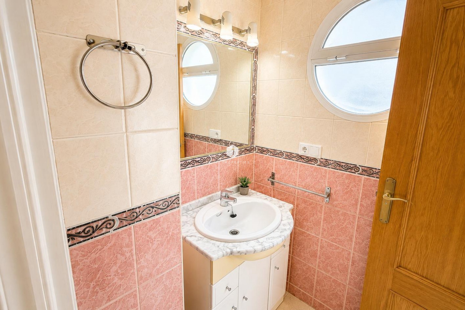 Resale - Apartment / flat -
Torrevieja - PARQUE DE LAS NACIONES