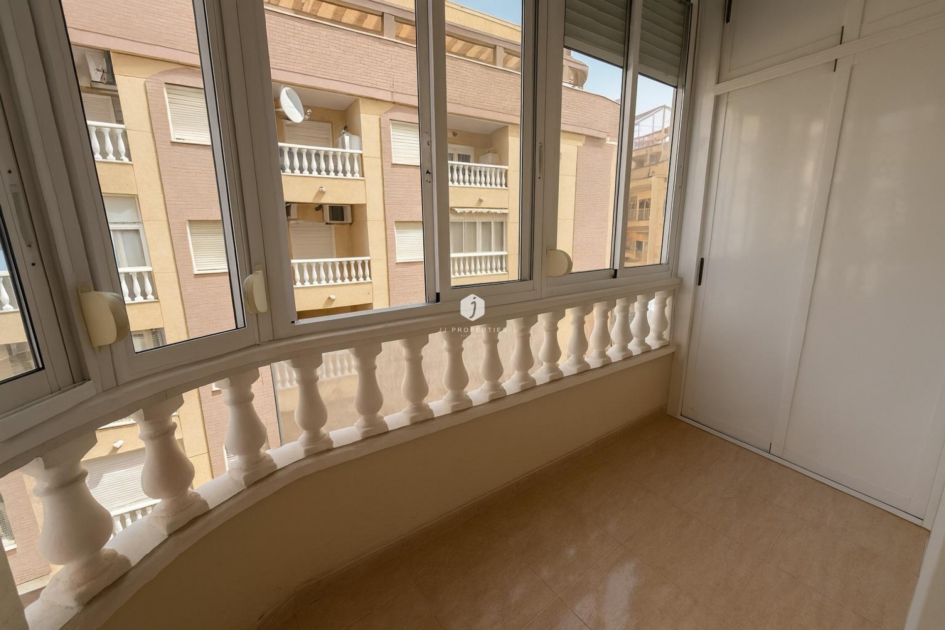 Resale - Apartment / flat -
Torrevieja - Parque las naciones