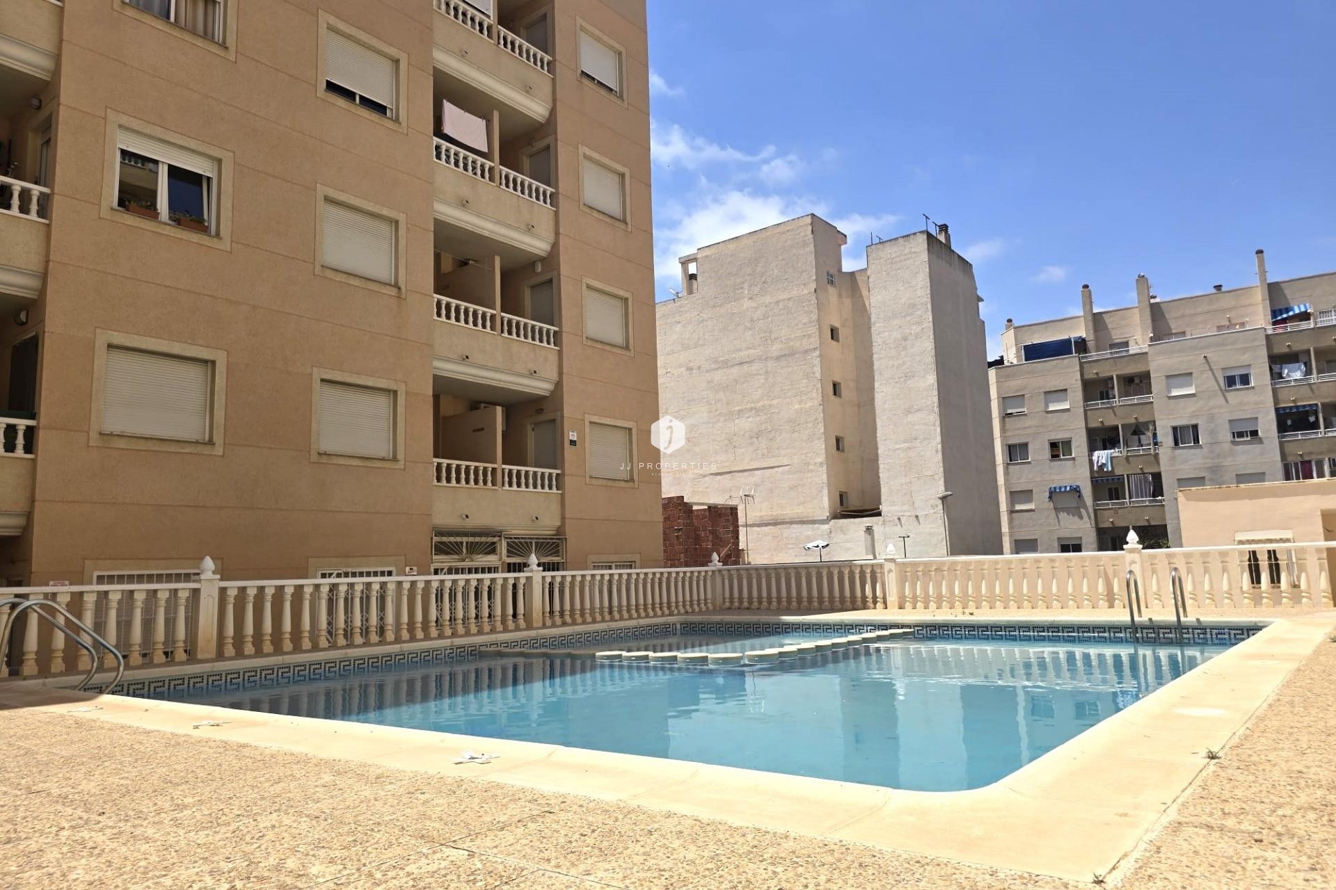 Resale - Apartment / flat -
Torrevieja - Parque las naciones