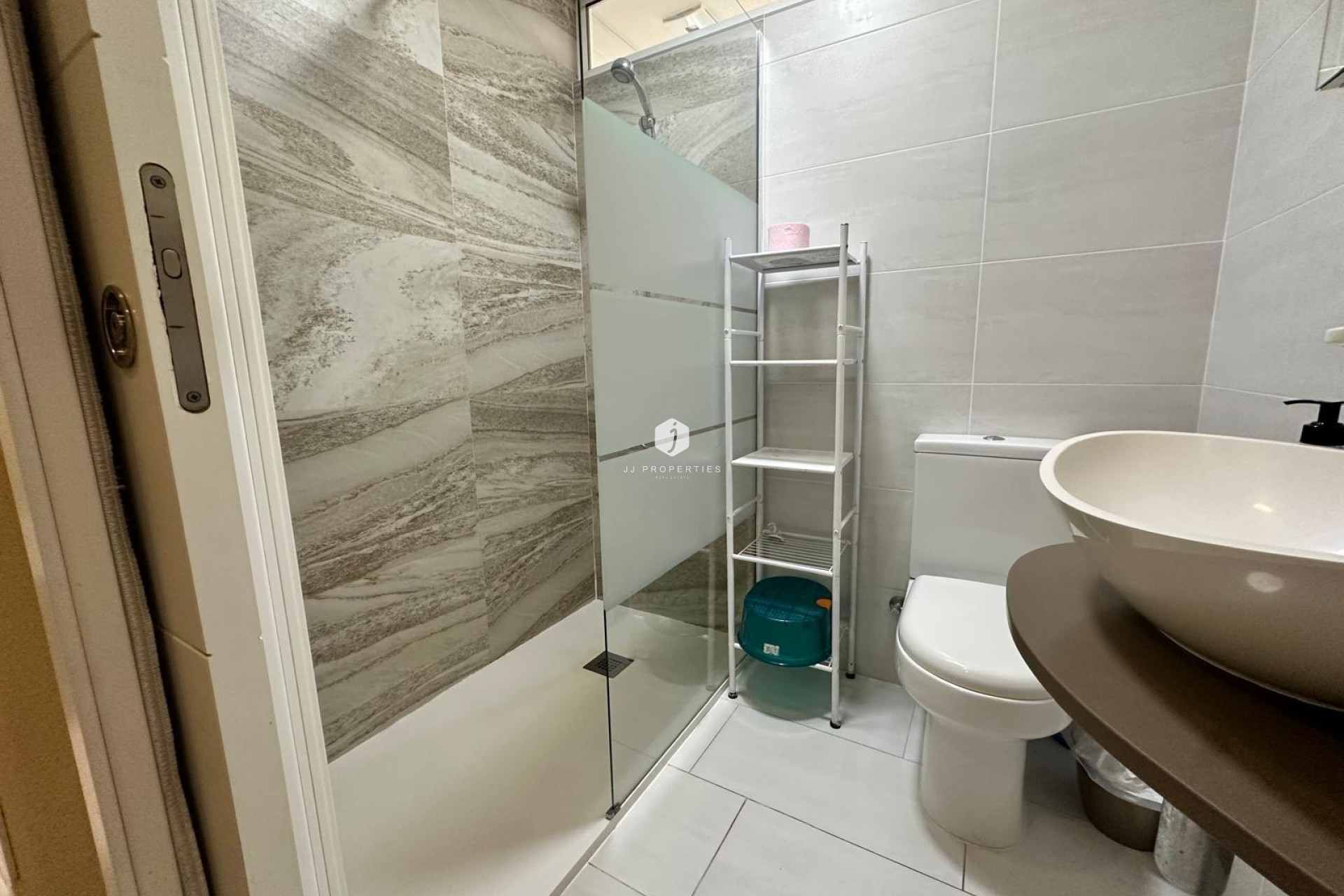 Resale - Apartment / flat -
Torrevieja - Paseo maritimo